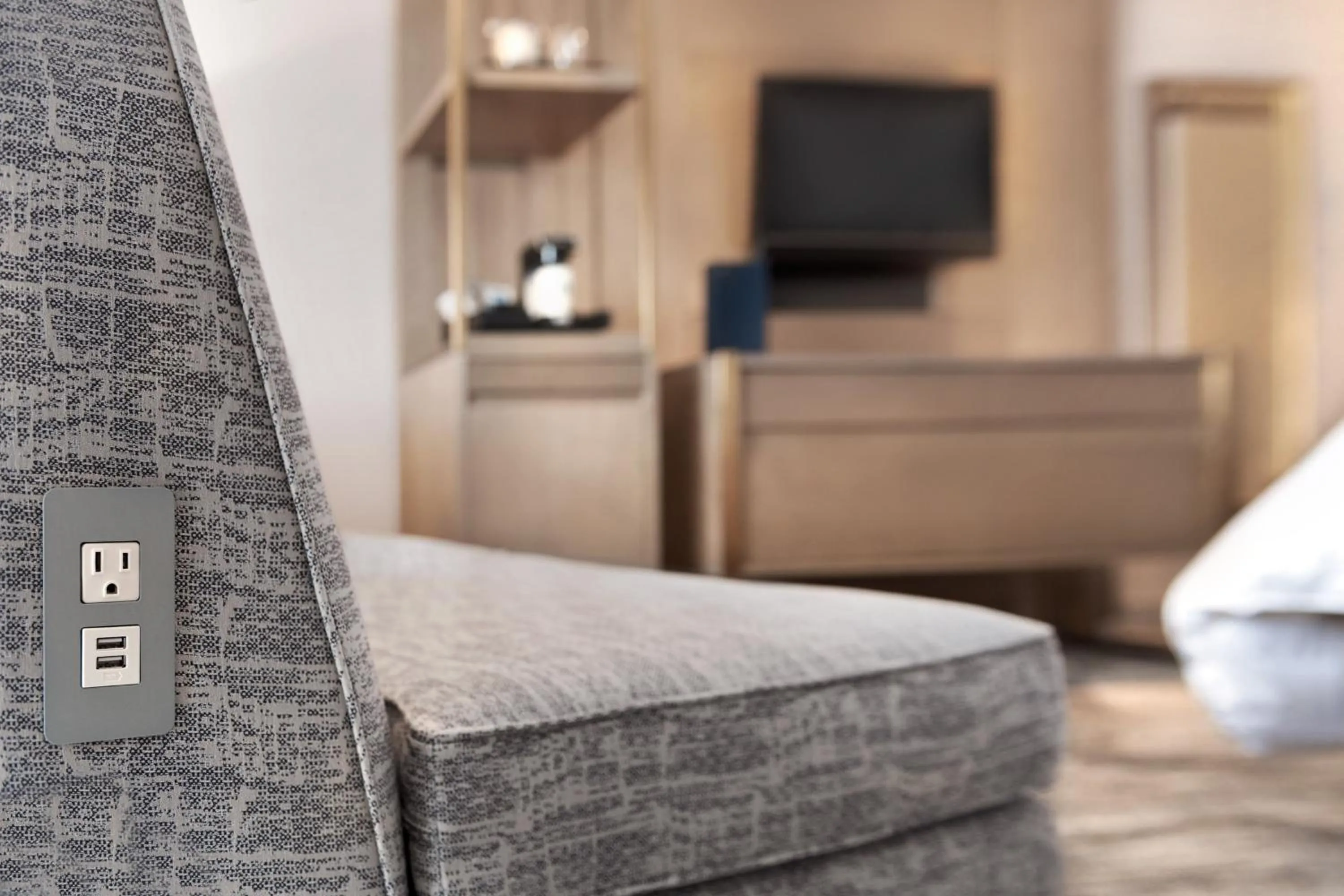 Club level, Suite, 1 King, Sofa bed in Sheraton Madison Hotel