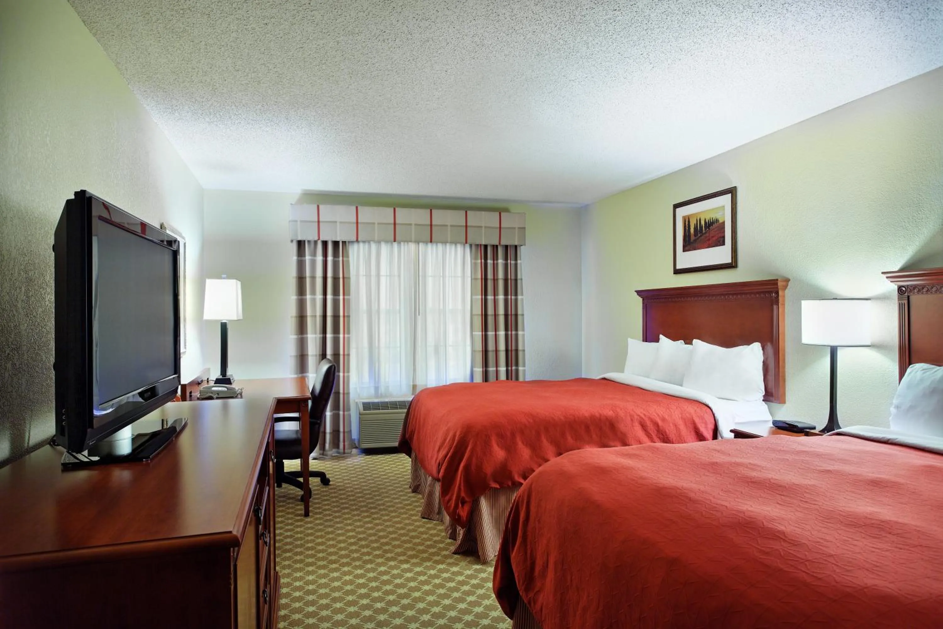 Queen Room with Two Queen Beds in Country Inn & Suites by Radisson, Rock Falls, IL
