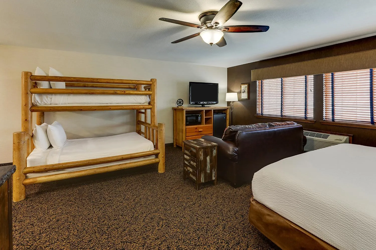 Family Suite in Stoney Creek Hotel Peoria