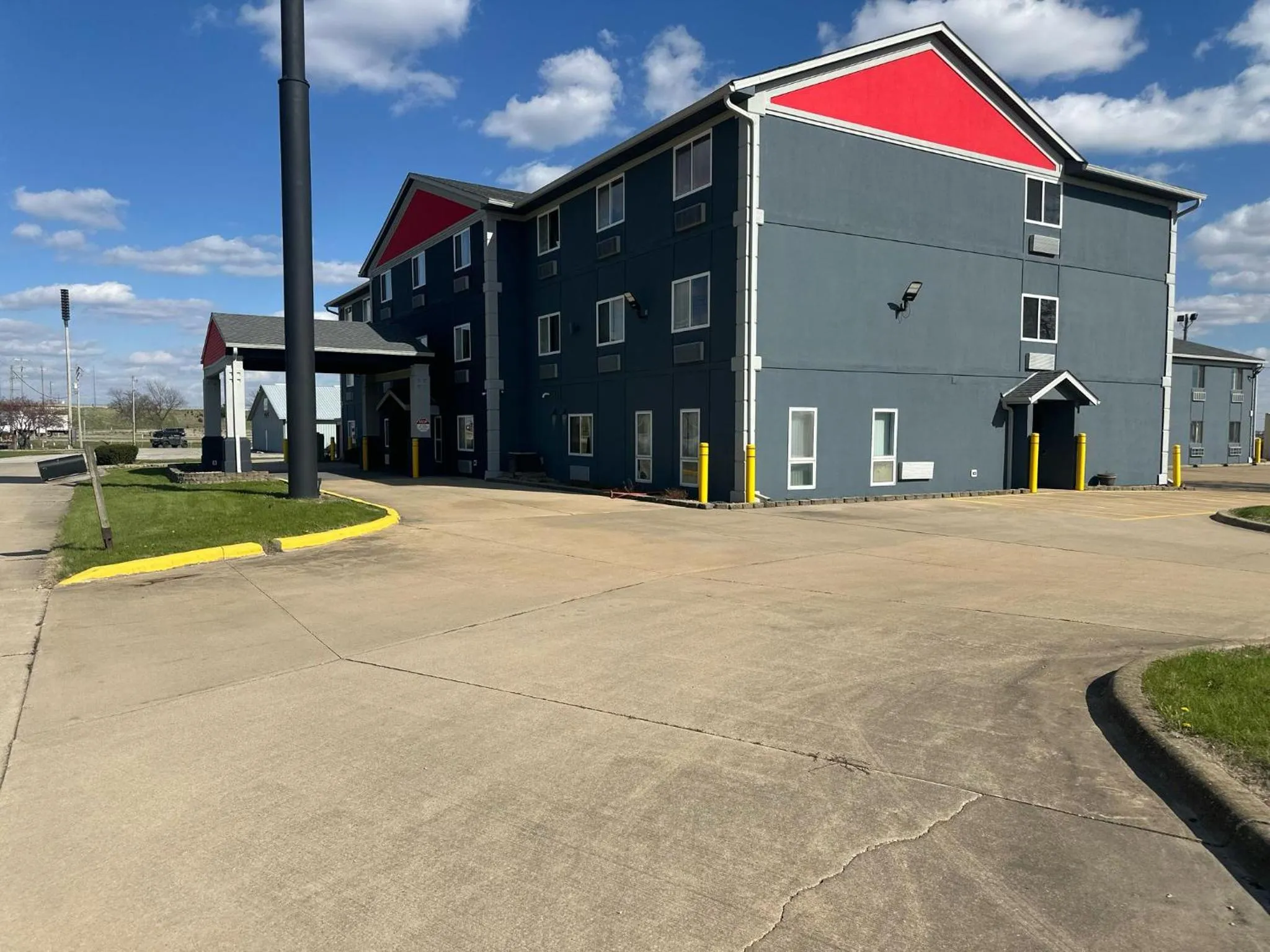 Burgundy Inn &amp; Suites By OYO El Paso