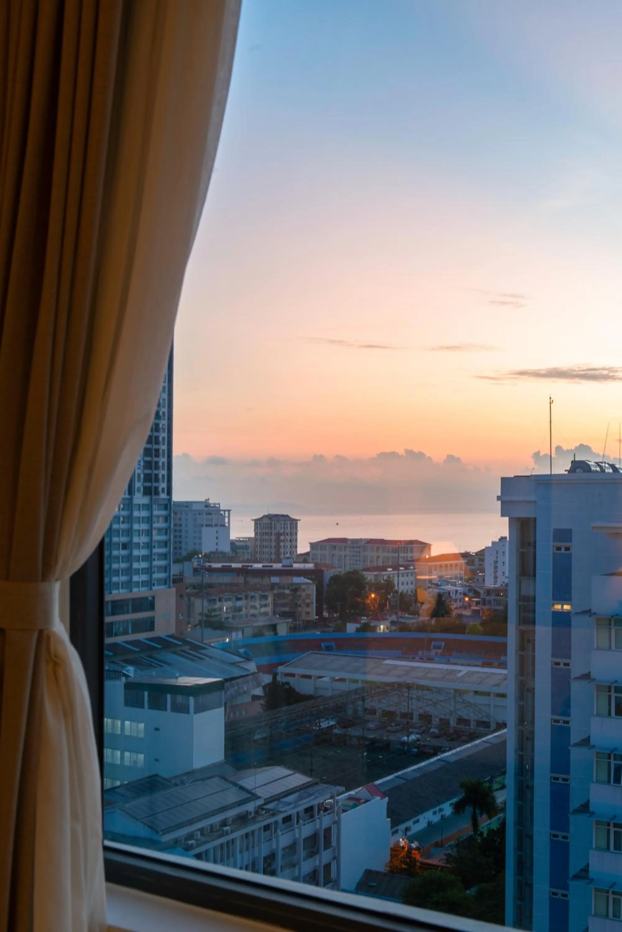 Senior Partial Sea View With Bathtub in Florida Hotel