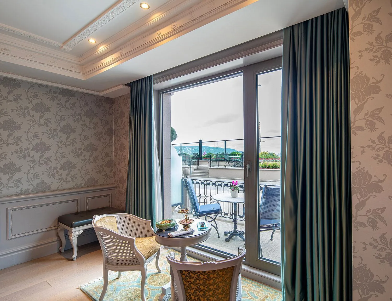 Deluxe King Room in MFB Tarabya Hotel