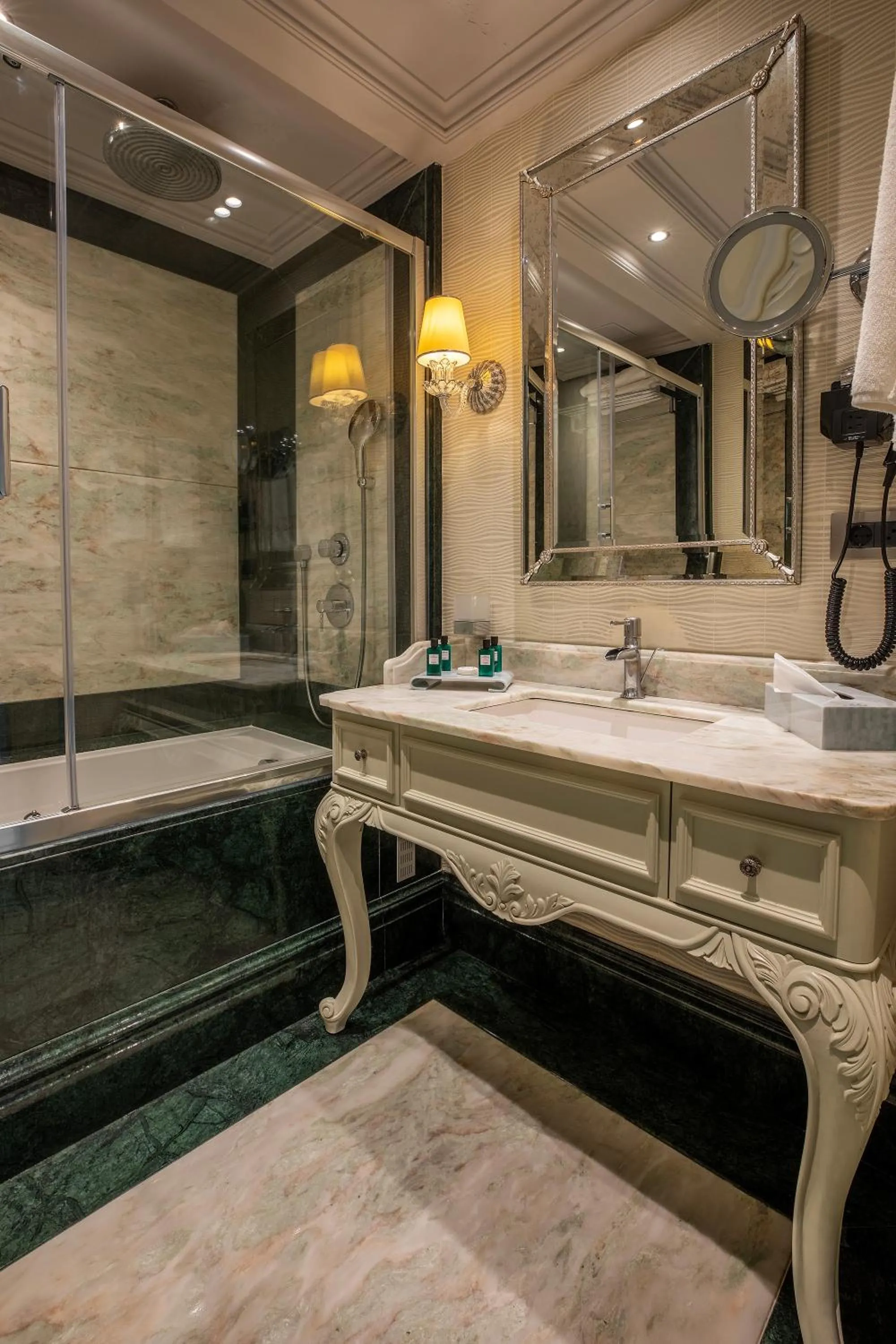 Deluxe Double Room with Bosphorus View - single occupancy in MFB Tarabya Hotel