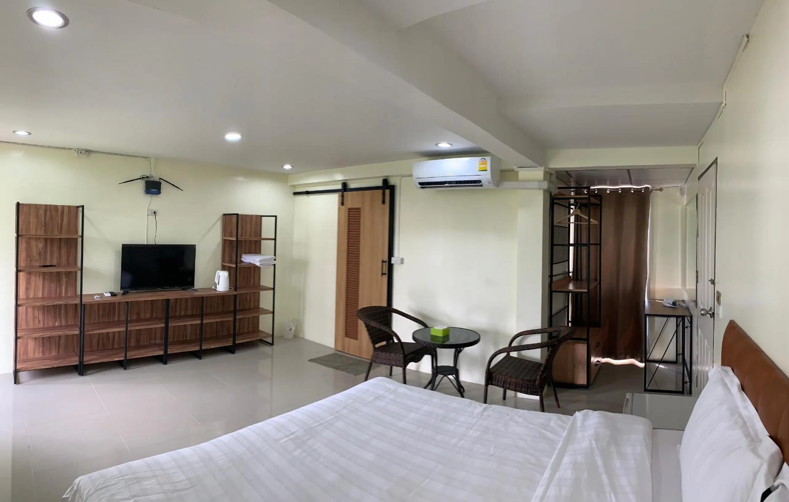 Junior Suite in Petchsiri Boutique Hotel เพชรสิริ บูทิค