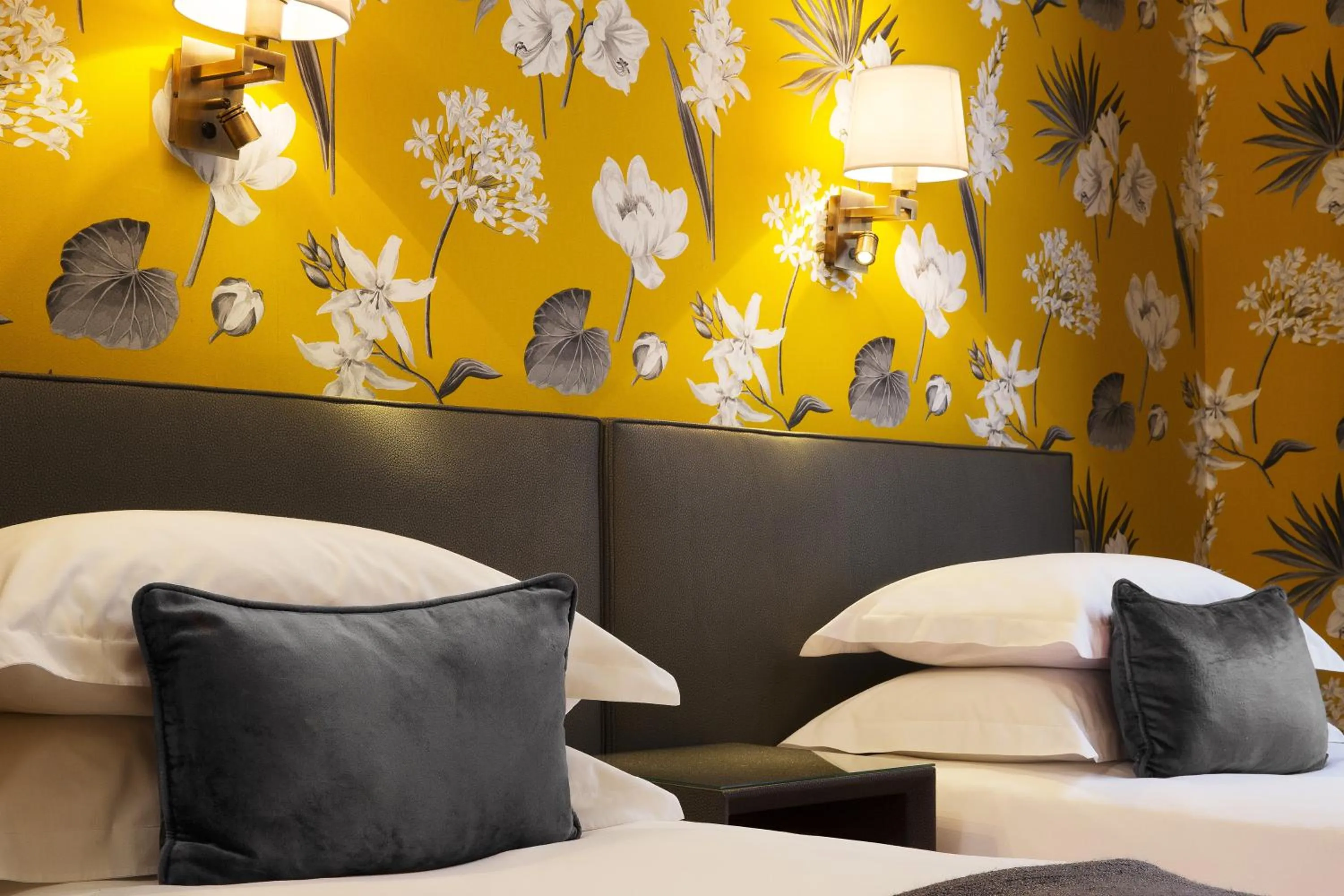 Superior Twin Room in Hôtel Saint-Paul Rive-Gauche