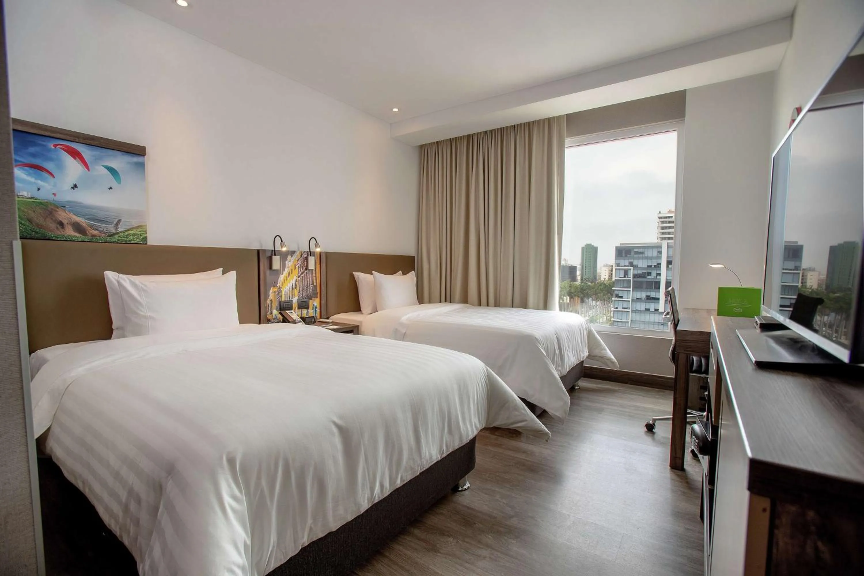 Twin Room - Non-Smoking in Hampton By Hilton Lima San Isidro