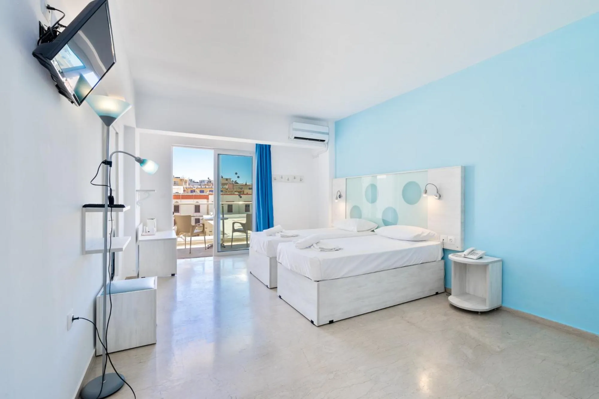 Double Room with Balcony in Santa Maria City Hotel