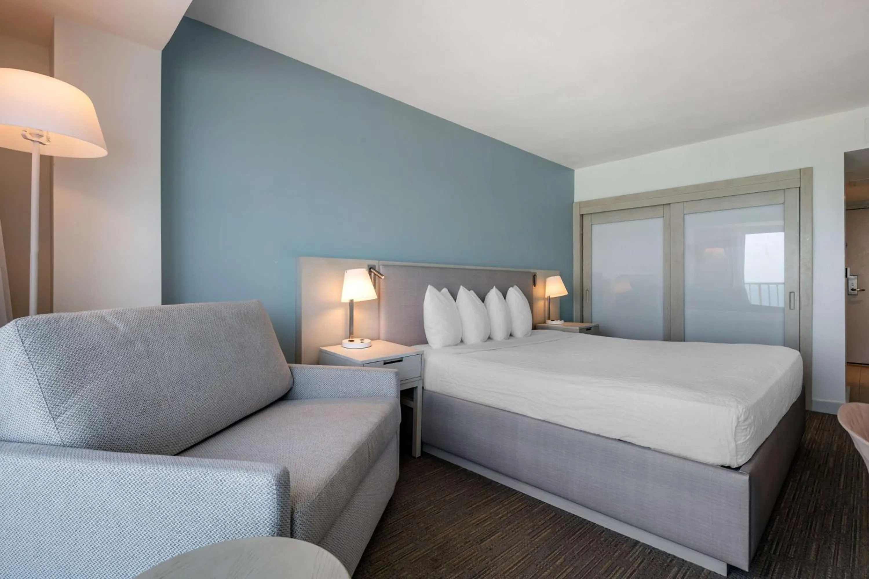 King Room with Sofa Bed - Blue Tower in Condado Palm Inn San Juan, Tapestry Collection by Hilton