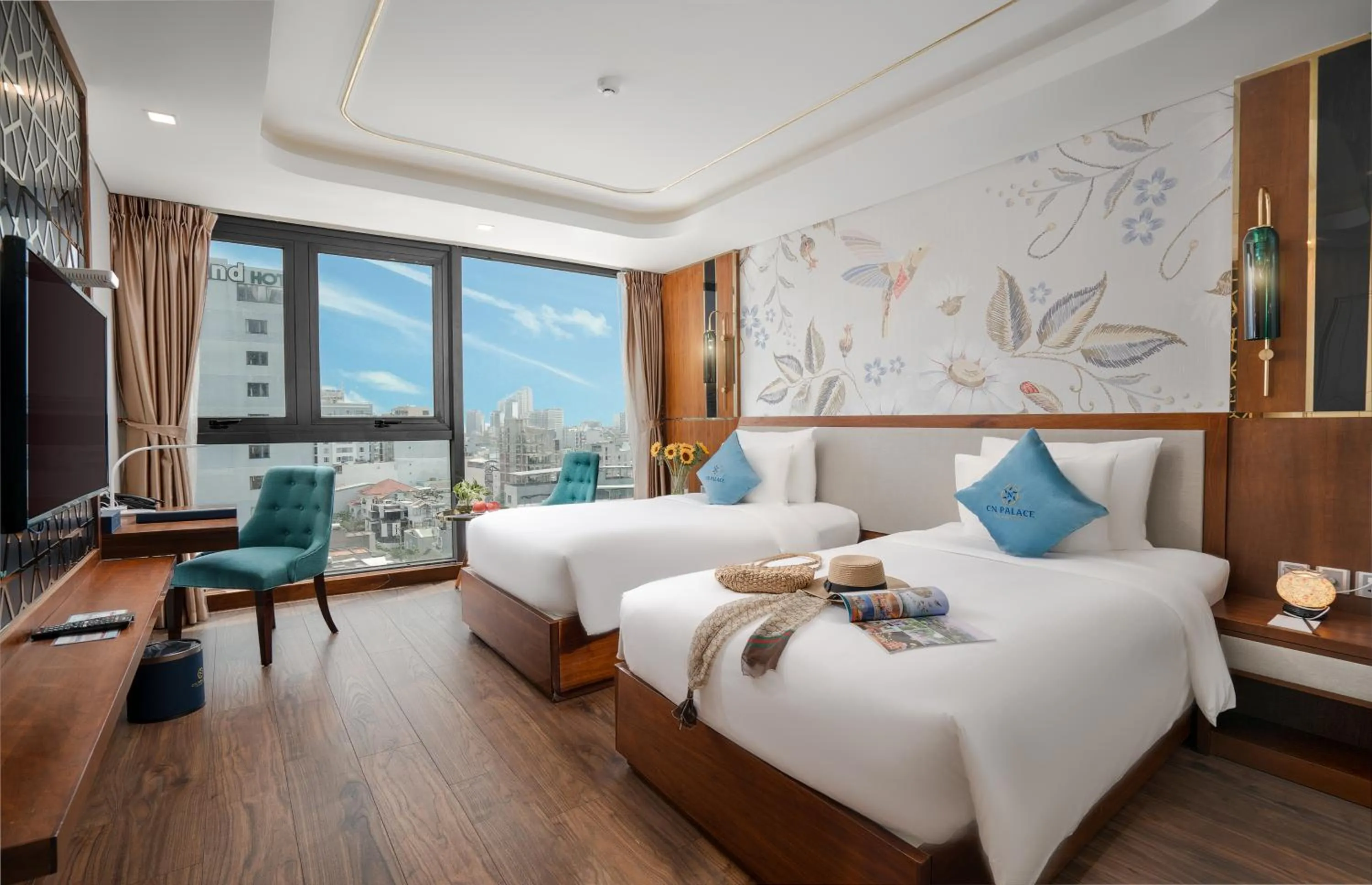 Deluxe Twin Room in CN Palace Boutique Hotel & Spa