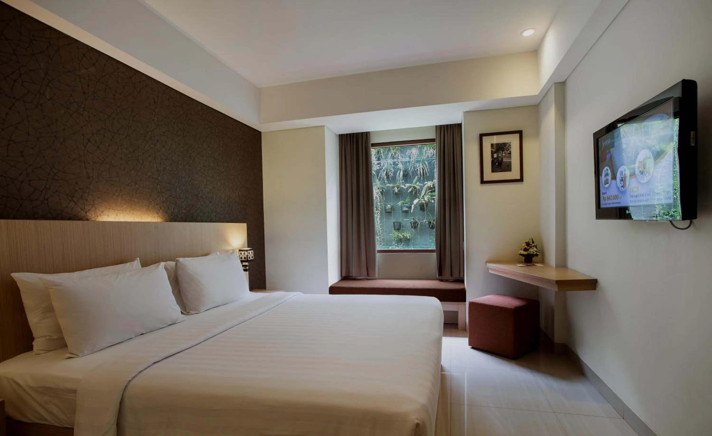 Superior Double or Twin Room in Sense Sunset Hotel Seminyak
