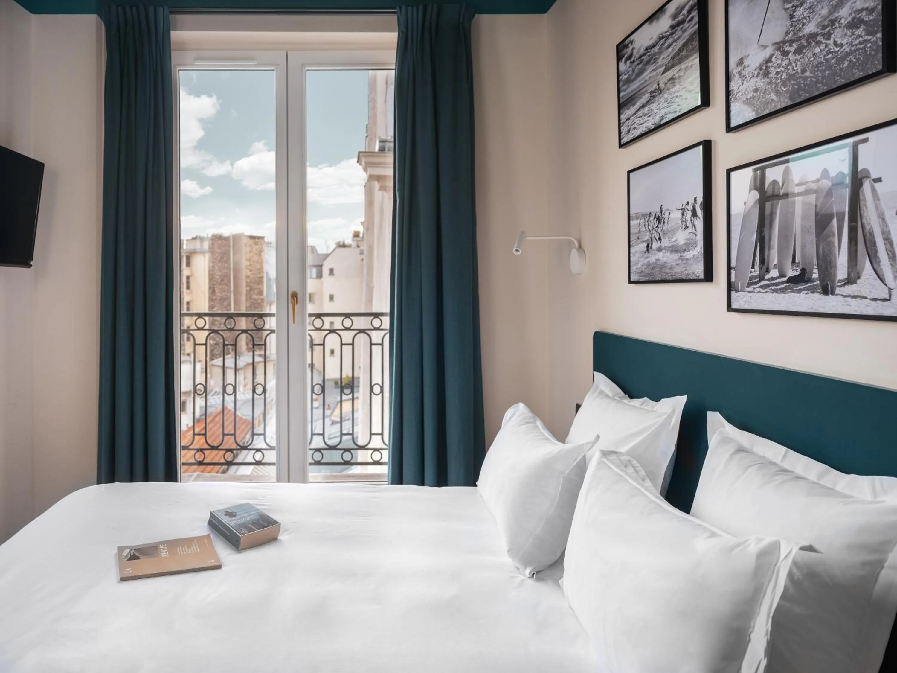 Superior Double Room in Hôtel Edgar & Achille