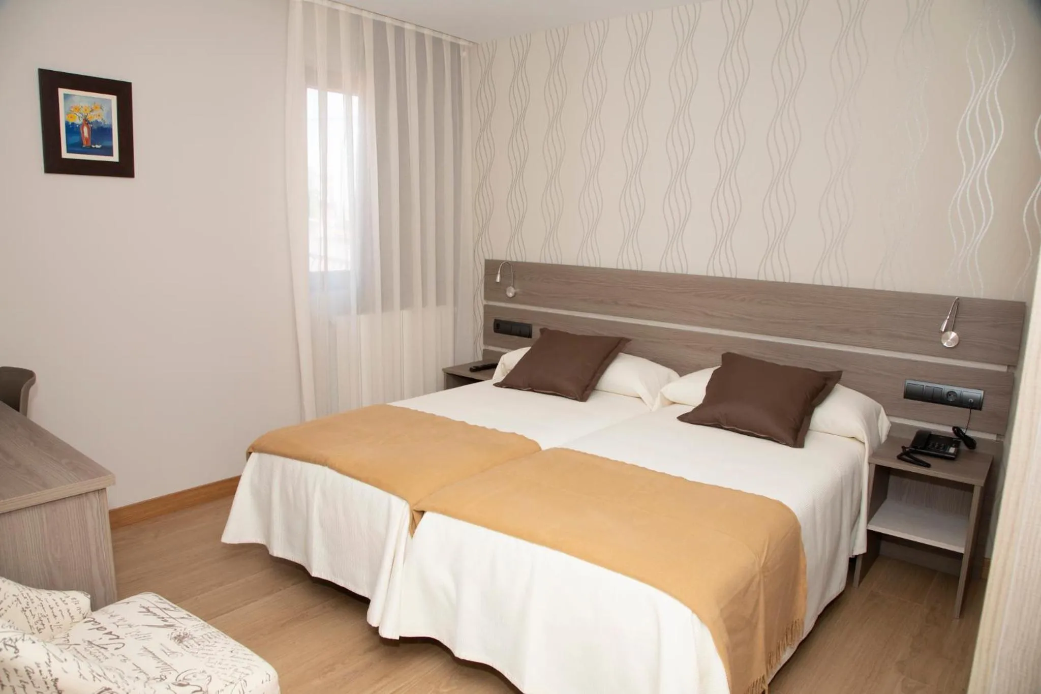 Standard Twin Room - single occupancy in Hotel Mercedes