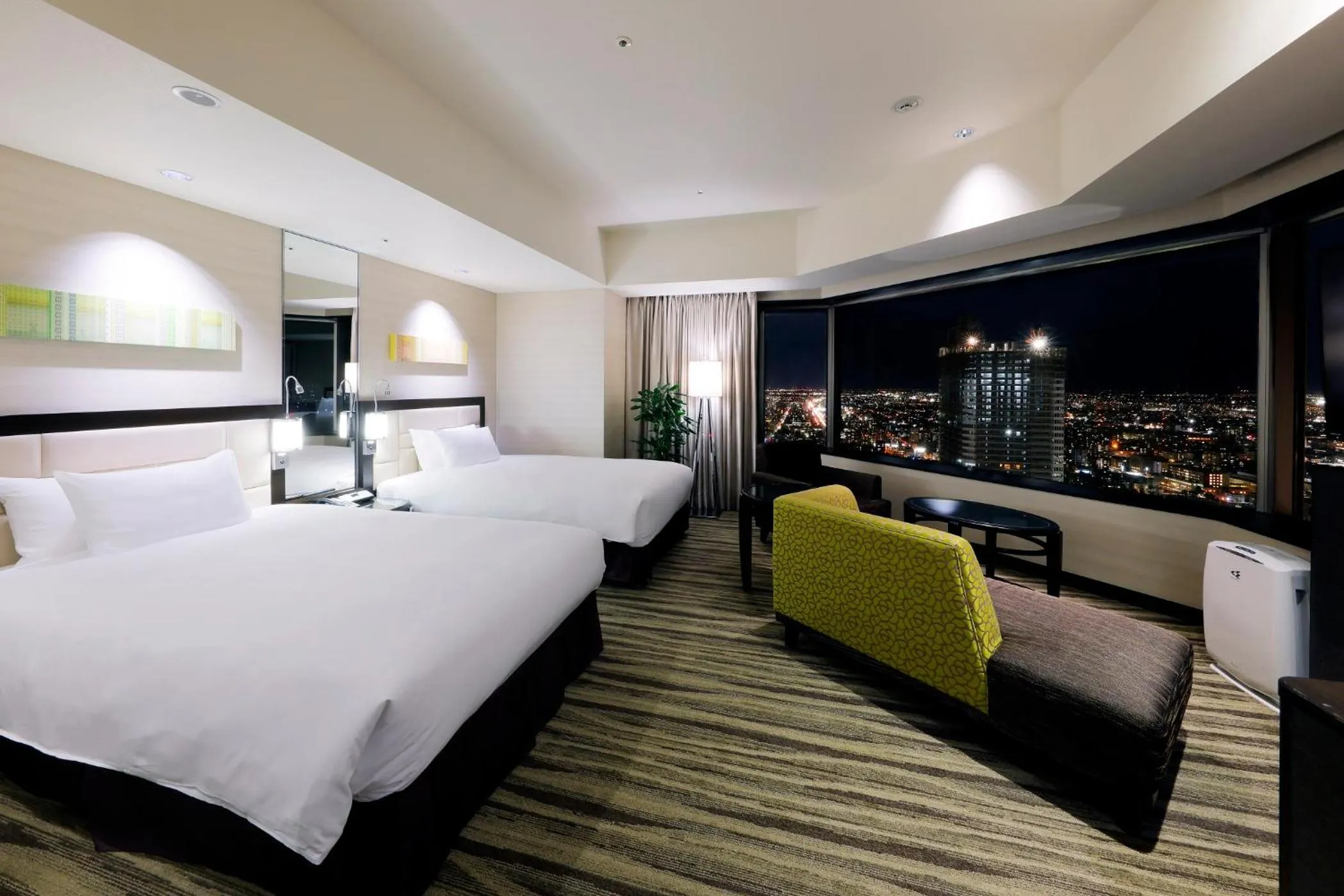 Corner Deluxe Twin Room - Non-Smoking in JR Tower Hotel Nikko Sapporo