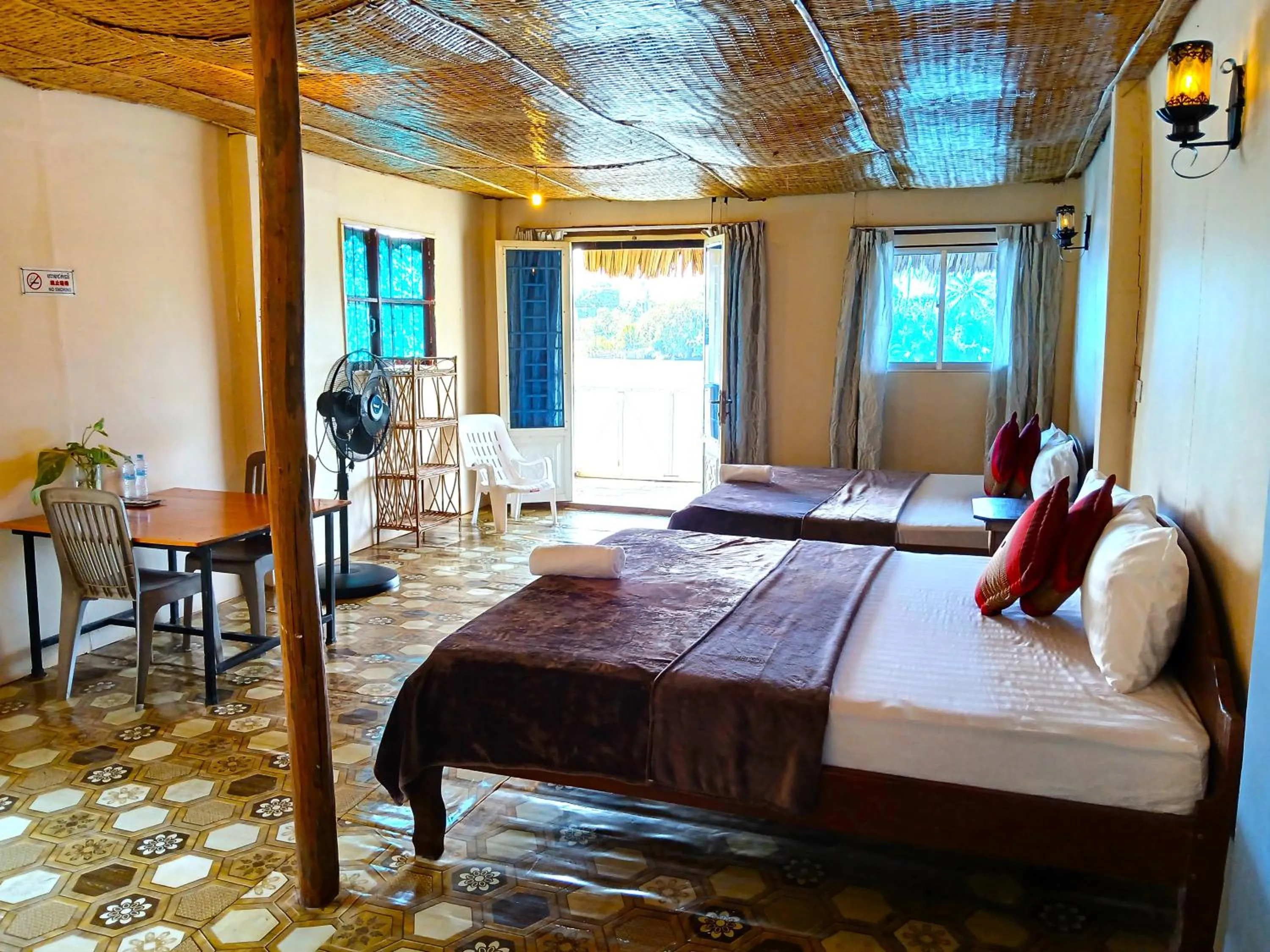 Bungalow - Water Front  in Green Mango Bungalows