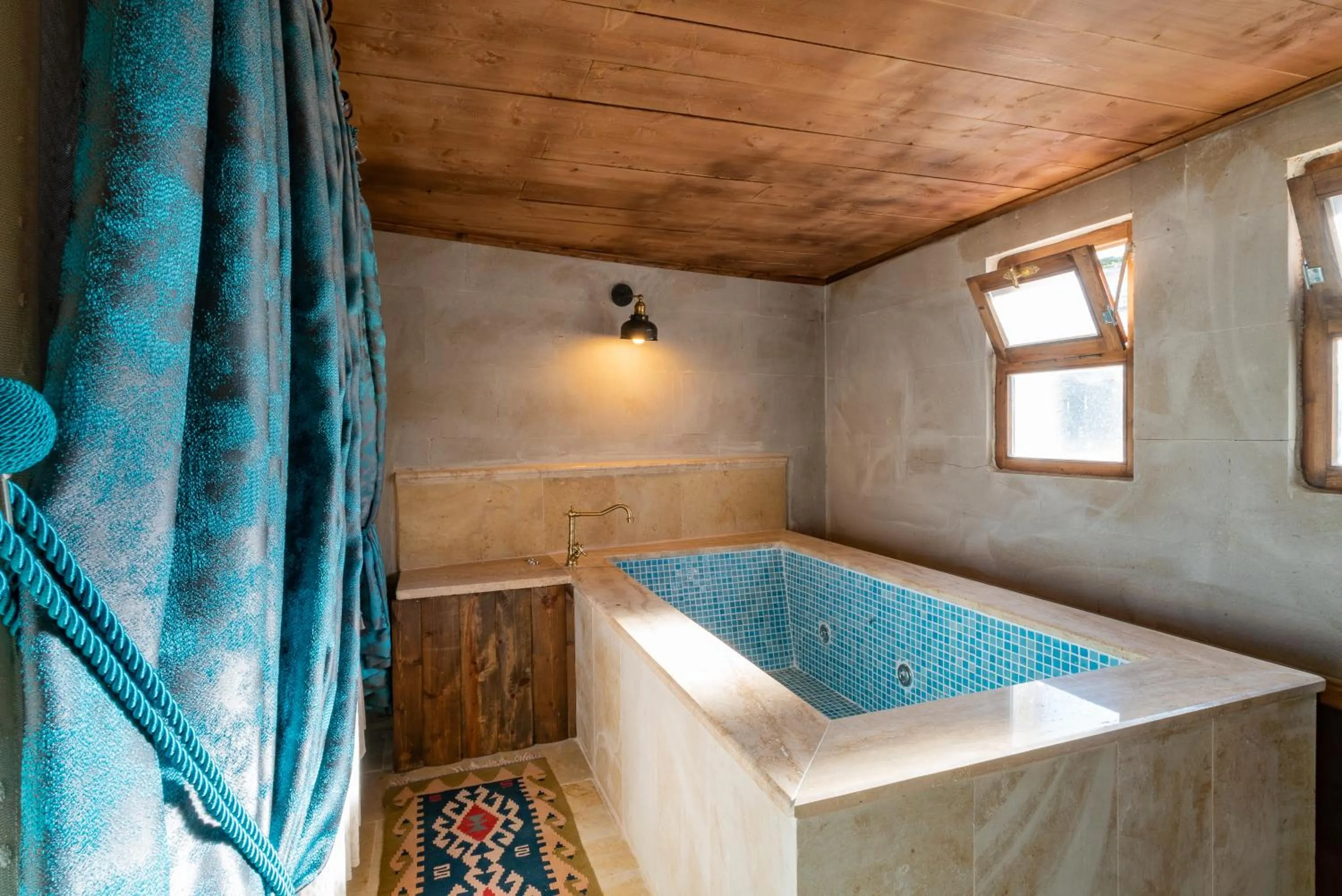 Family Suite with Balcony in Atilla's Cave Hotel