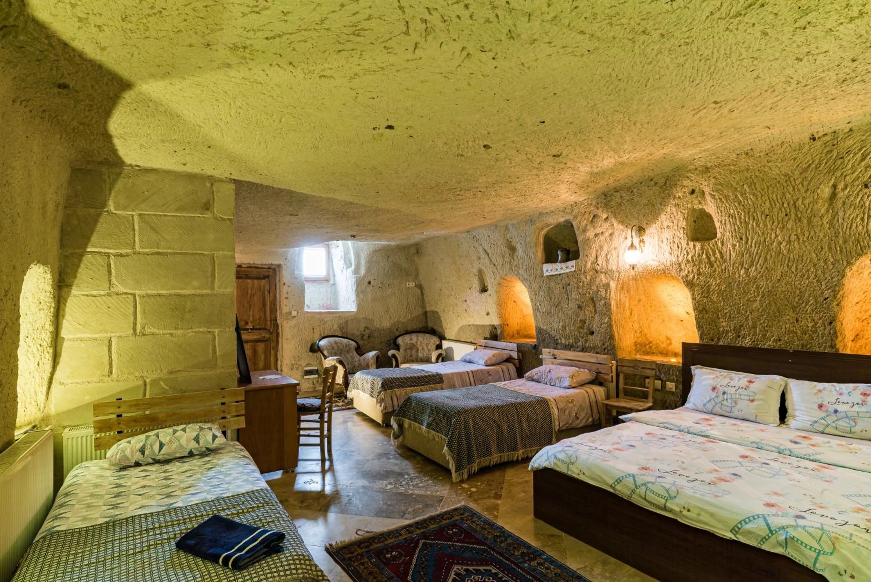 Family Room with Private Bathroom in Atilla's Cave Hotel