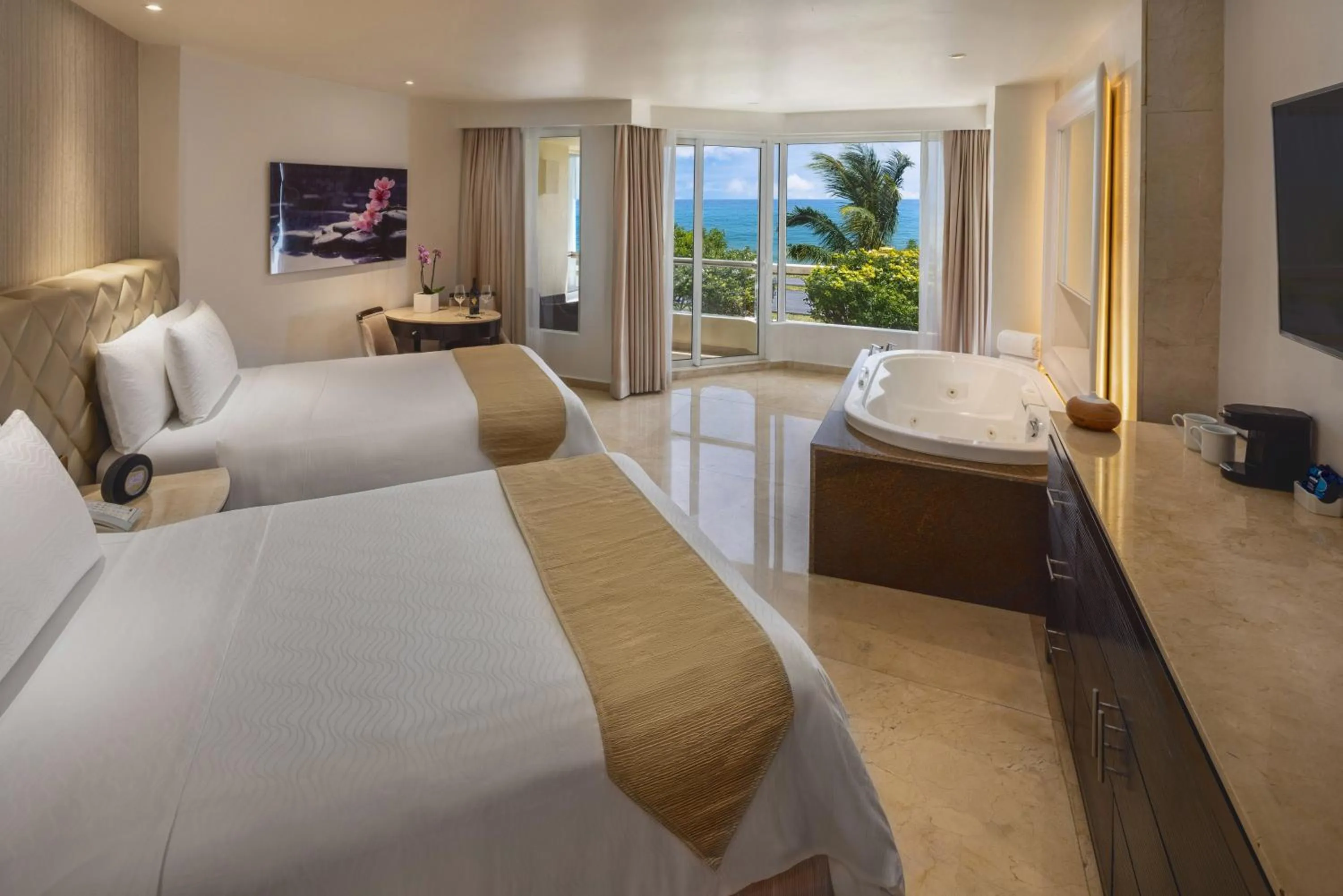 Superior Deluxe Ocean Front - Kids & Teens Free in Moon Palace Nizuc - All Inclusive