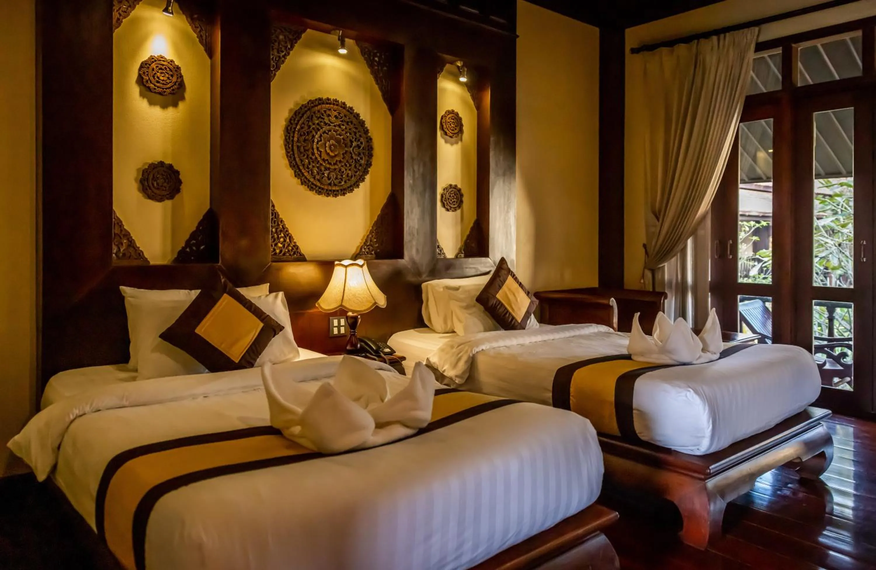 Deluxe Twin Room in Sada Hotel