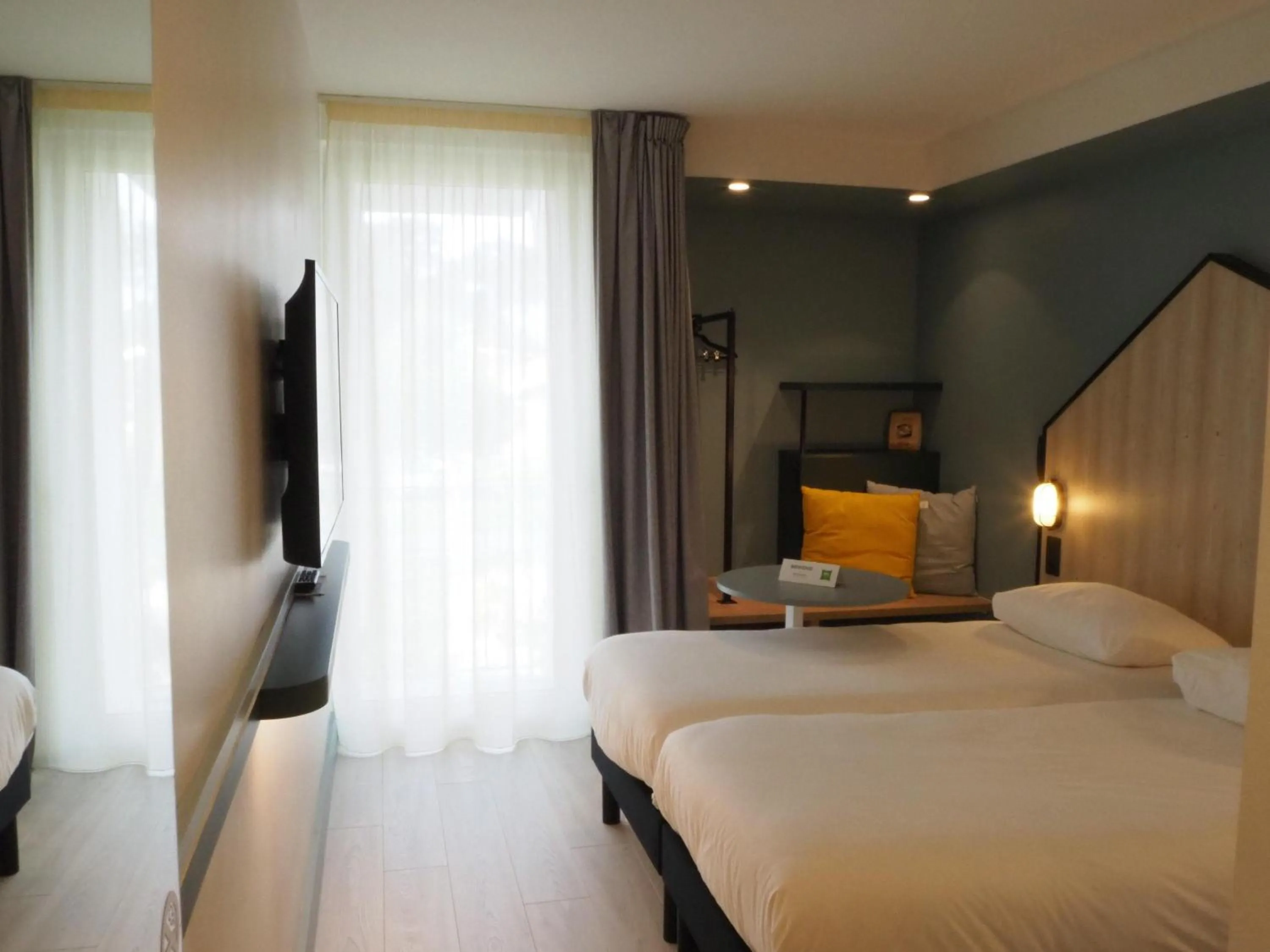 Standard Twin Room in ibis Styles Arcachon Gujan Mestras