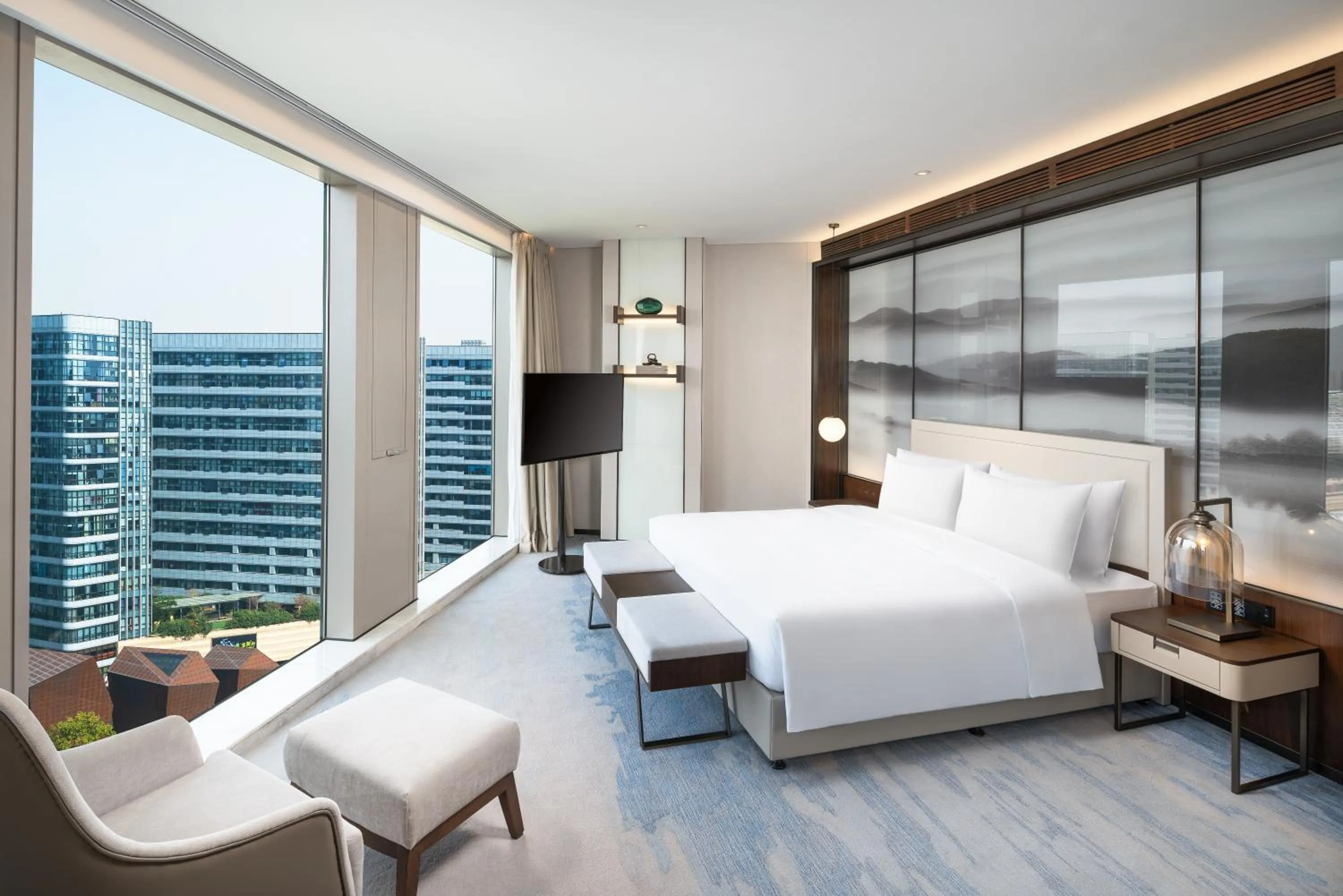 Deluxe Suite - single occupancy in Radisson Blu Hangzhou Xintiandi