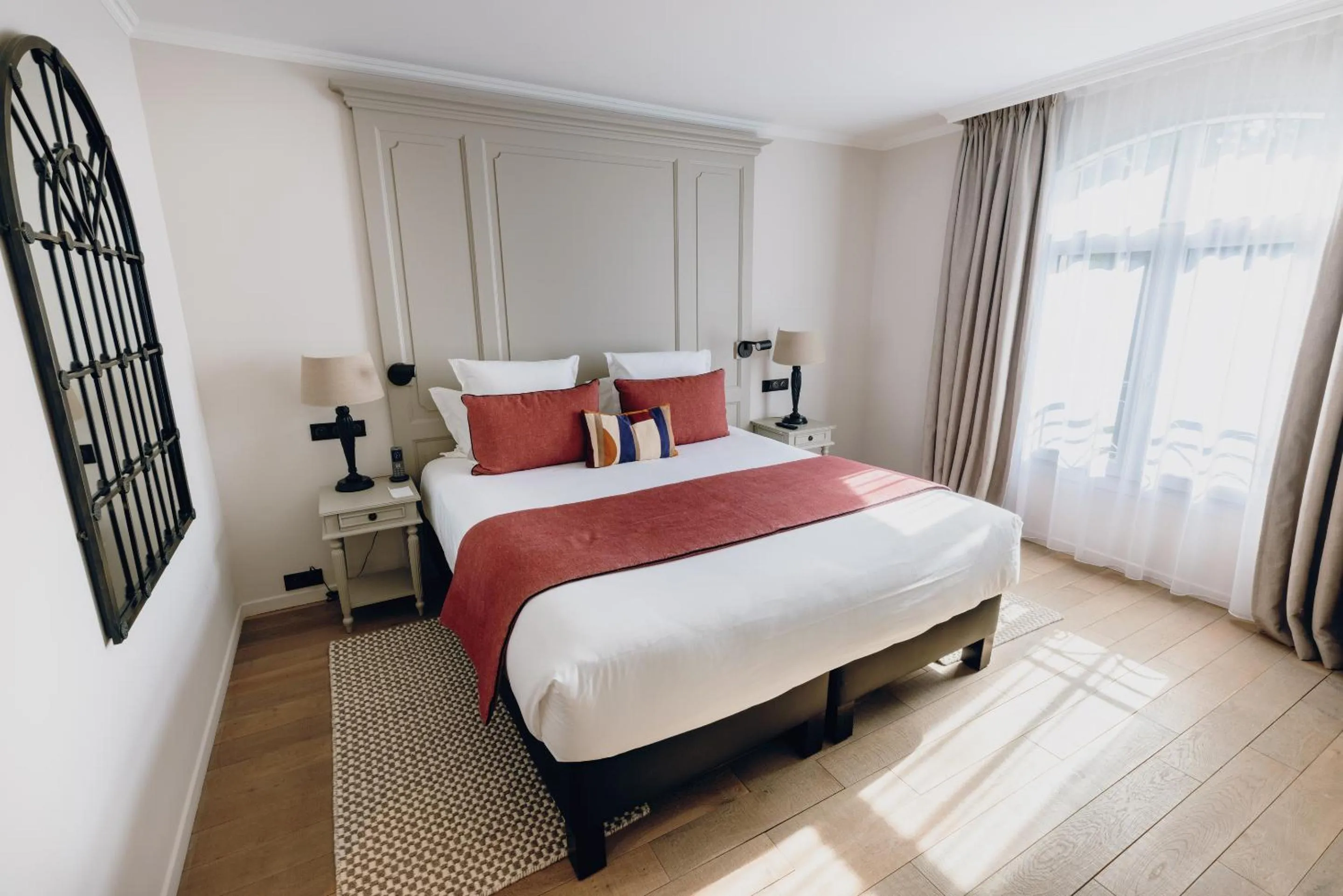 Comfort Room in Cèdre Beaune, A Beauvallon Hotel