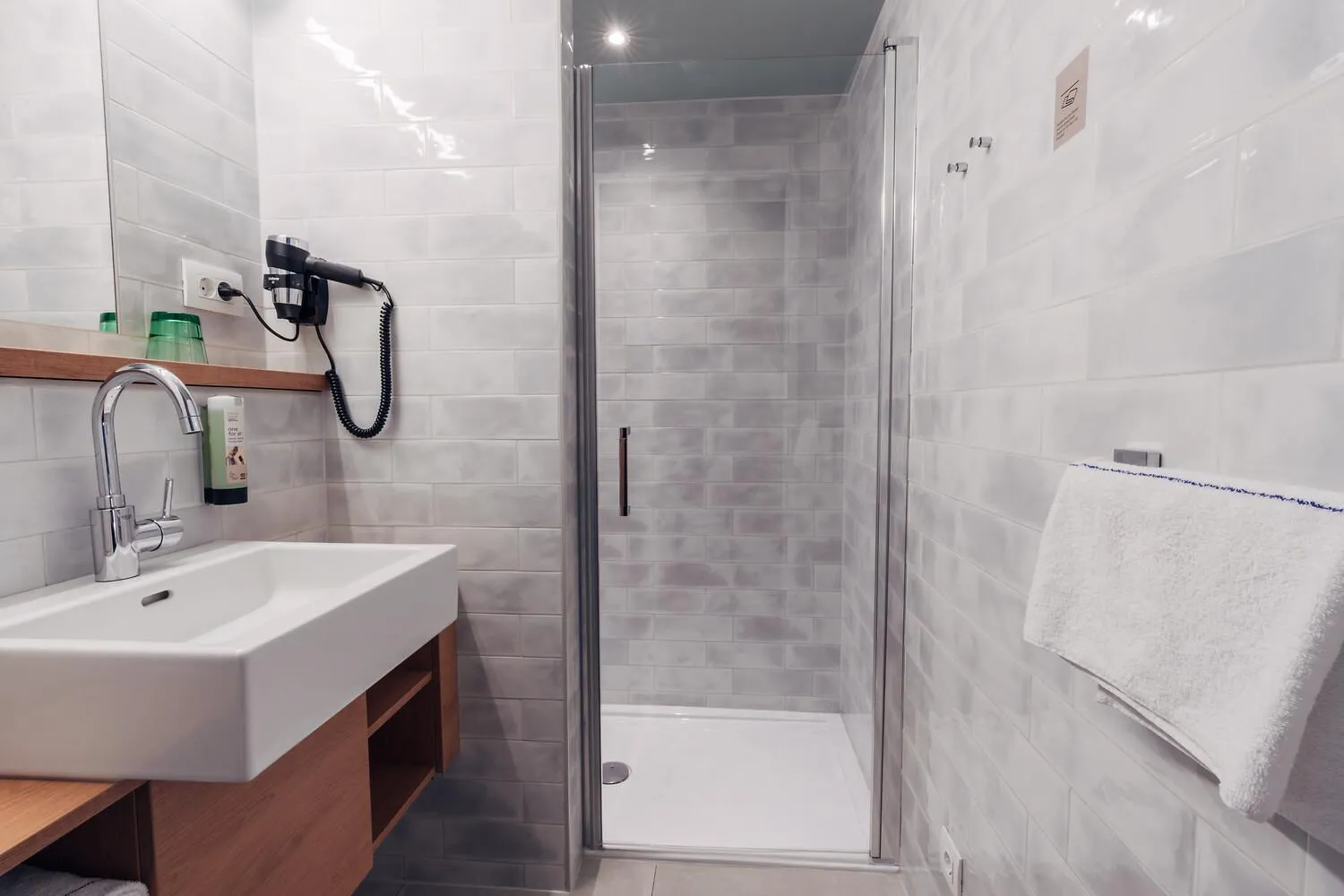 Standard Double or Twin Room in harry's home Salzburg