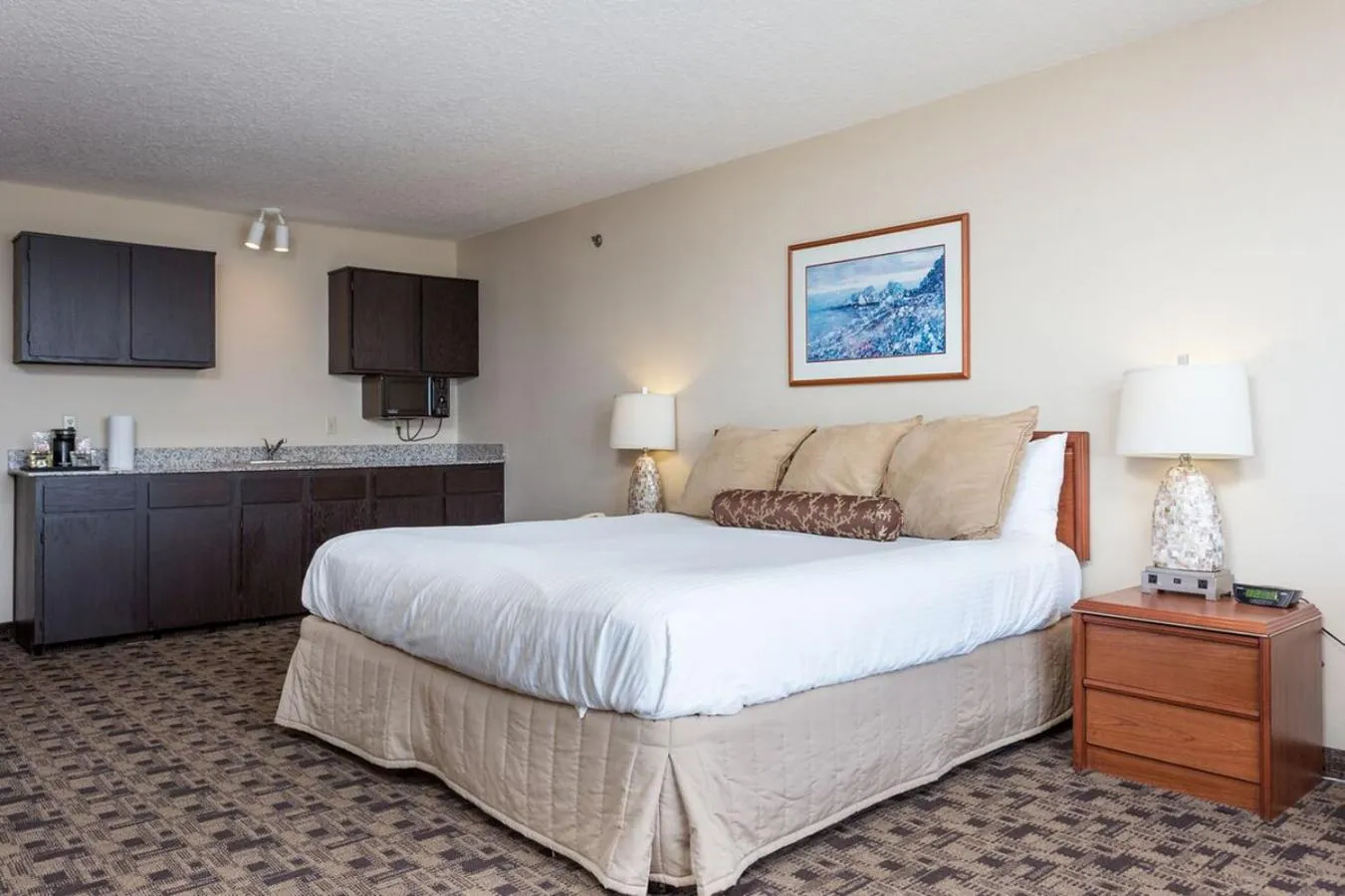 King Room in Shilo Inn Suites Newport