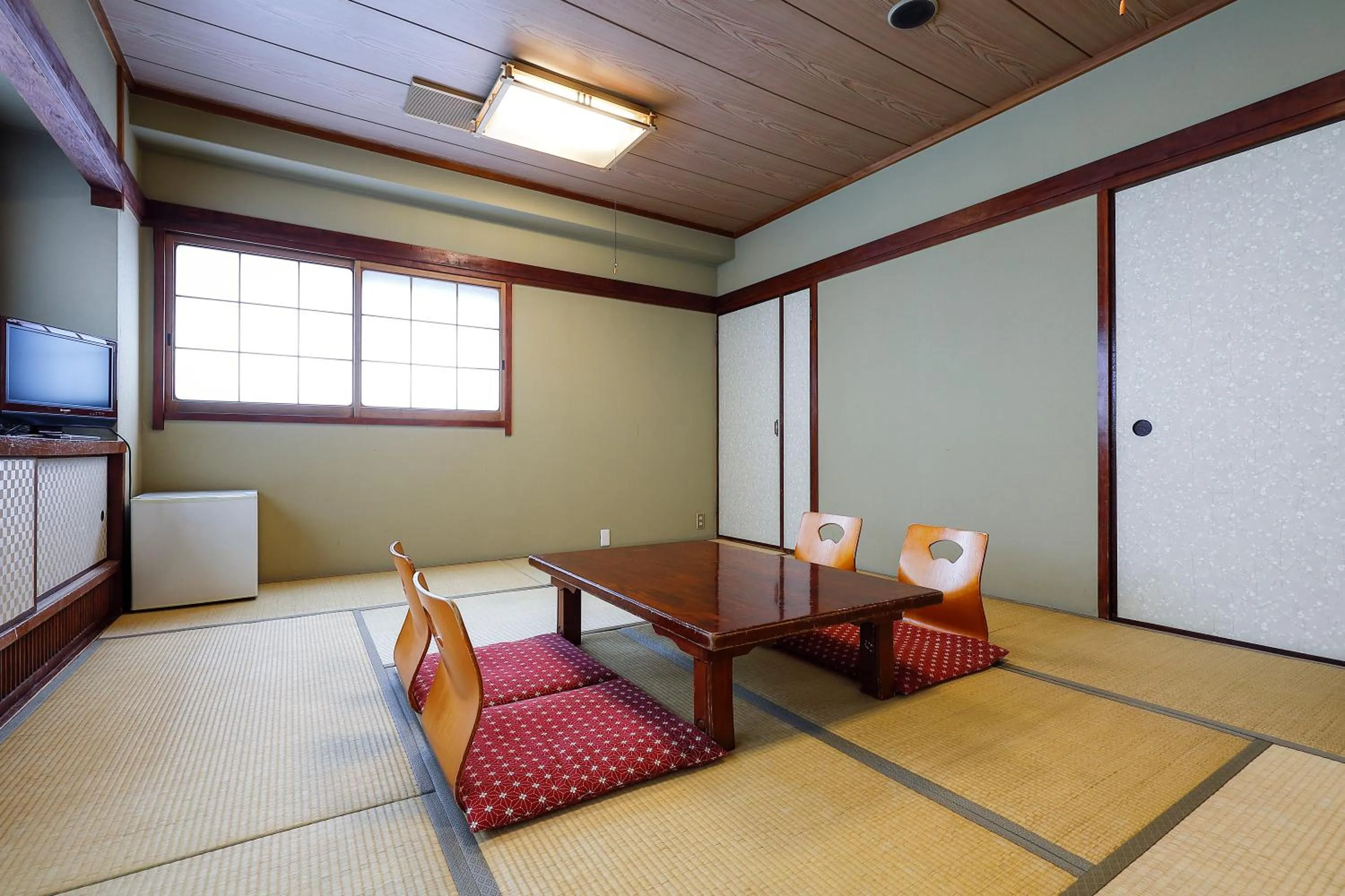 Superior Japanese-Style Room in Azumaya Ryokan