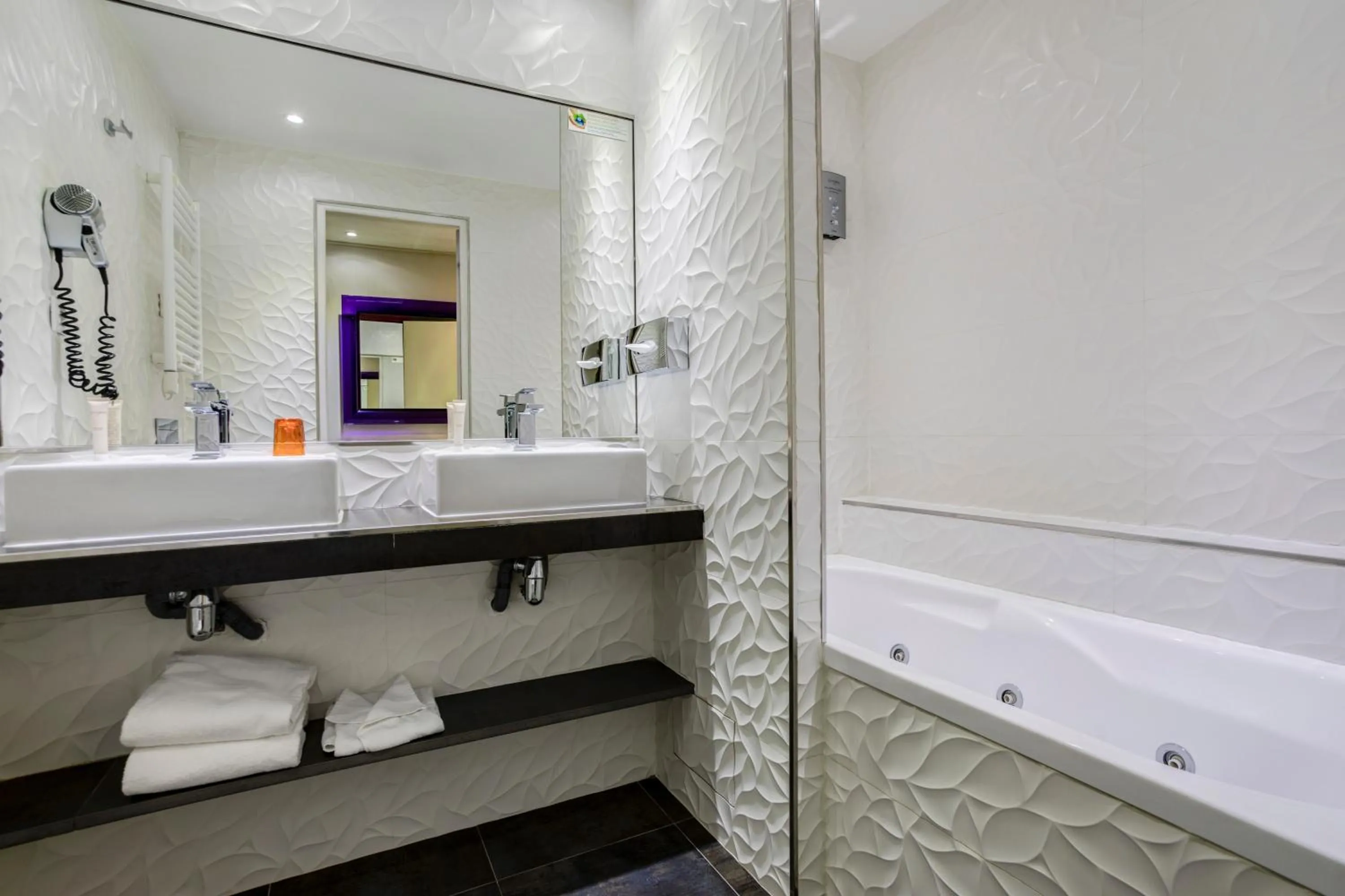 Deluxe Double Room in Jardins de Montmartre