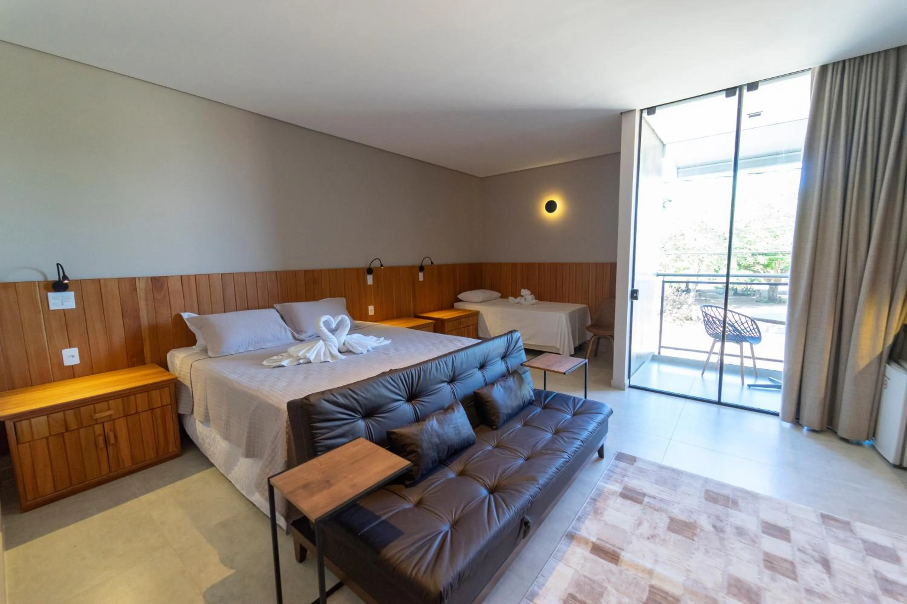 Triple Room with City View in Hotel da Praça