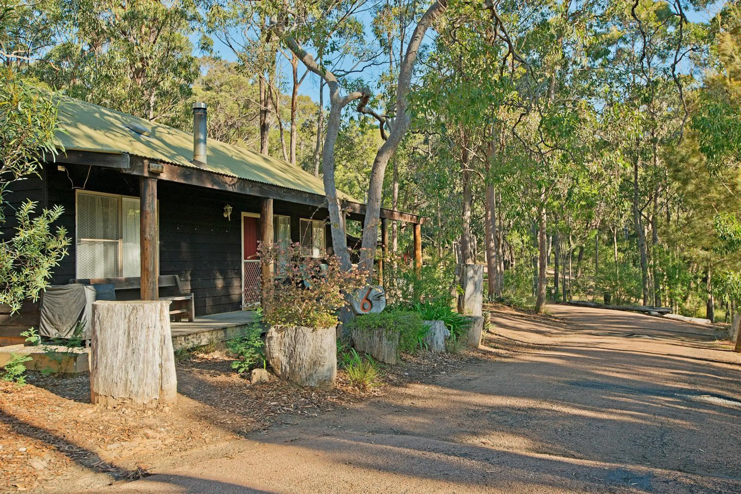 Standard Cottage (6 Guests) in Kianinny Bush Cottages