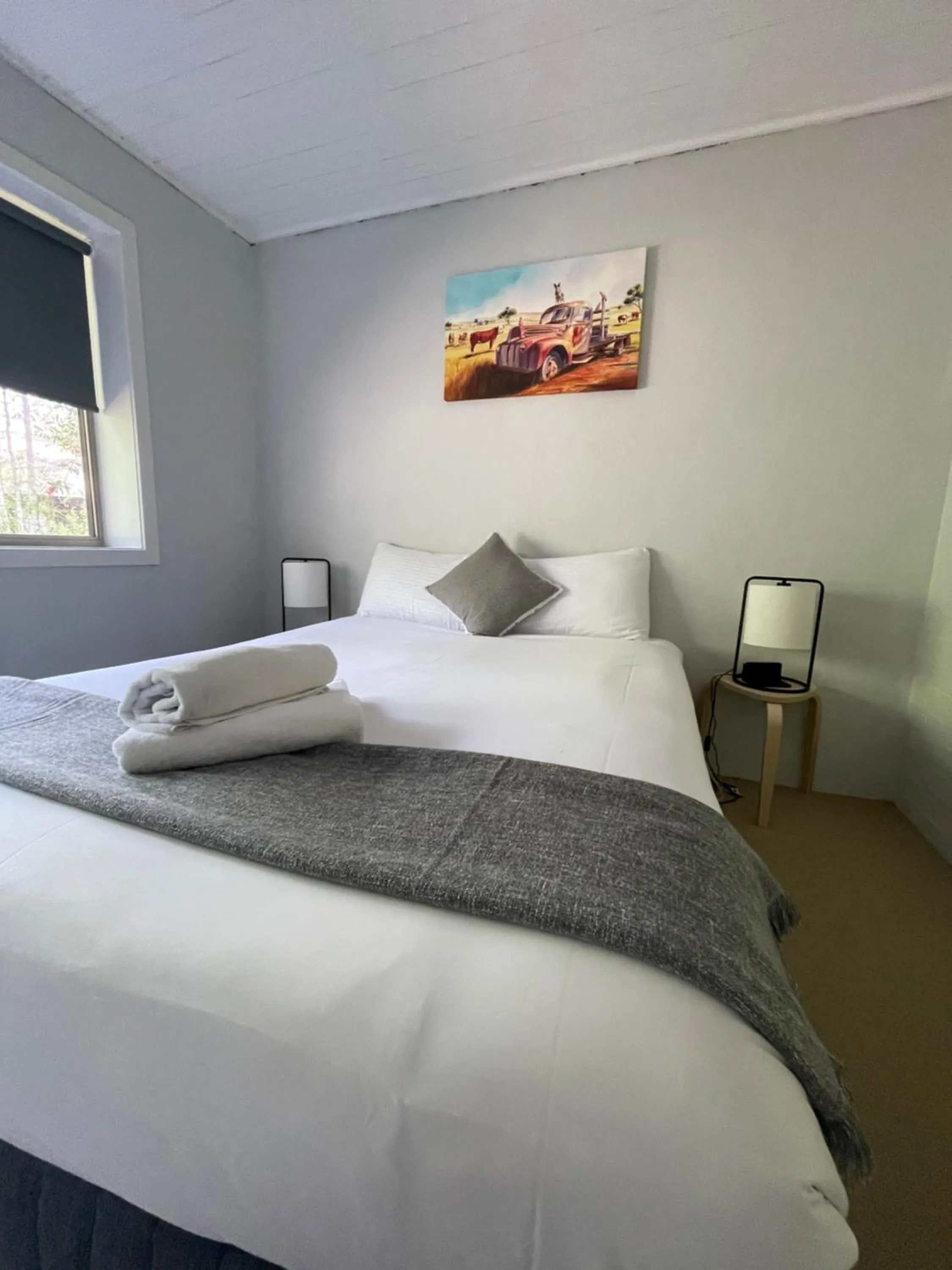 Superior Cottage ( 6 Guests)  in Kianinny Bush Cottages