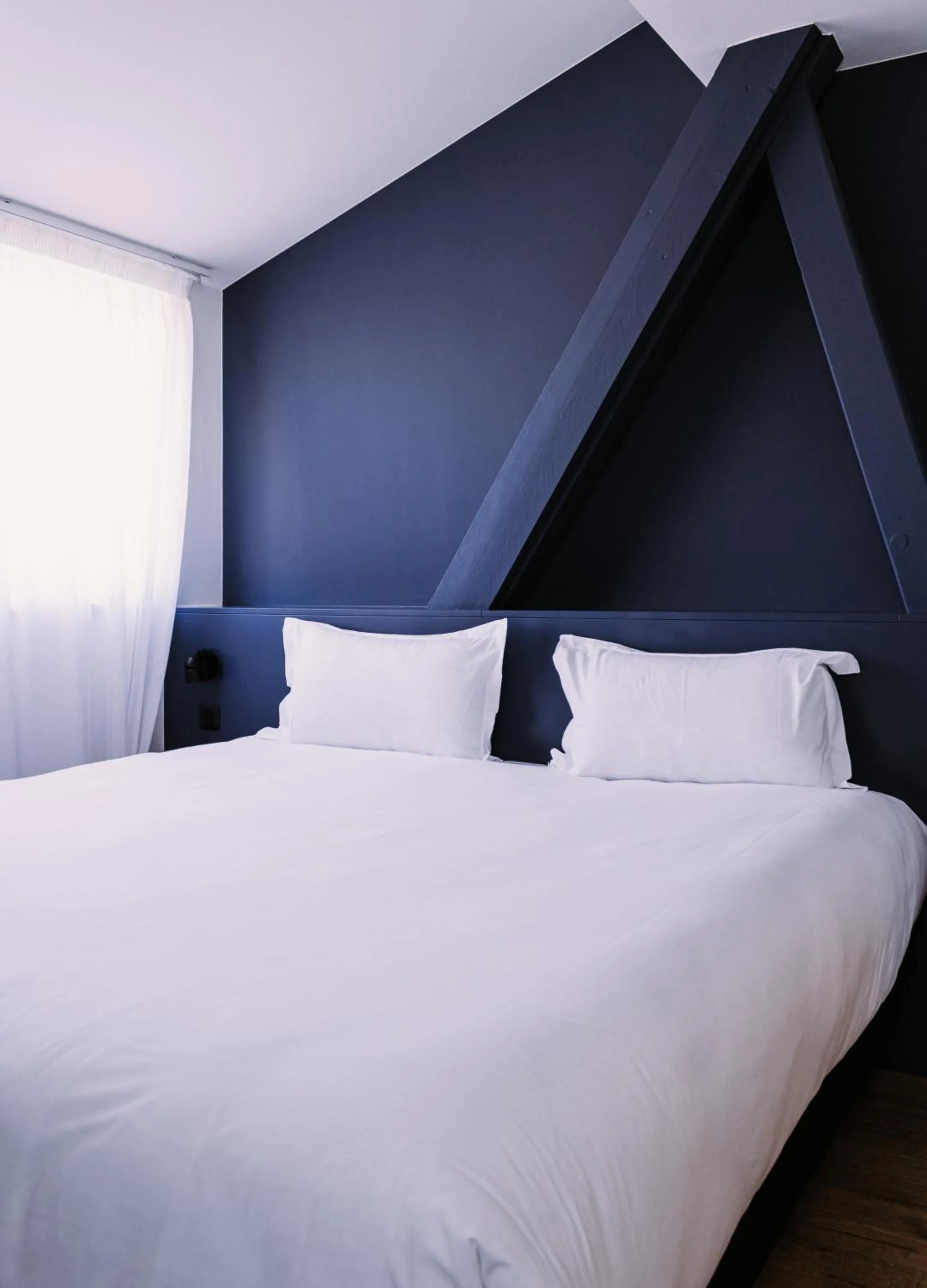 Duo in ClapClap Hôtel, Food & Bar