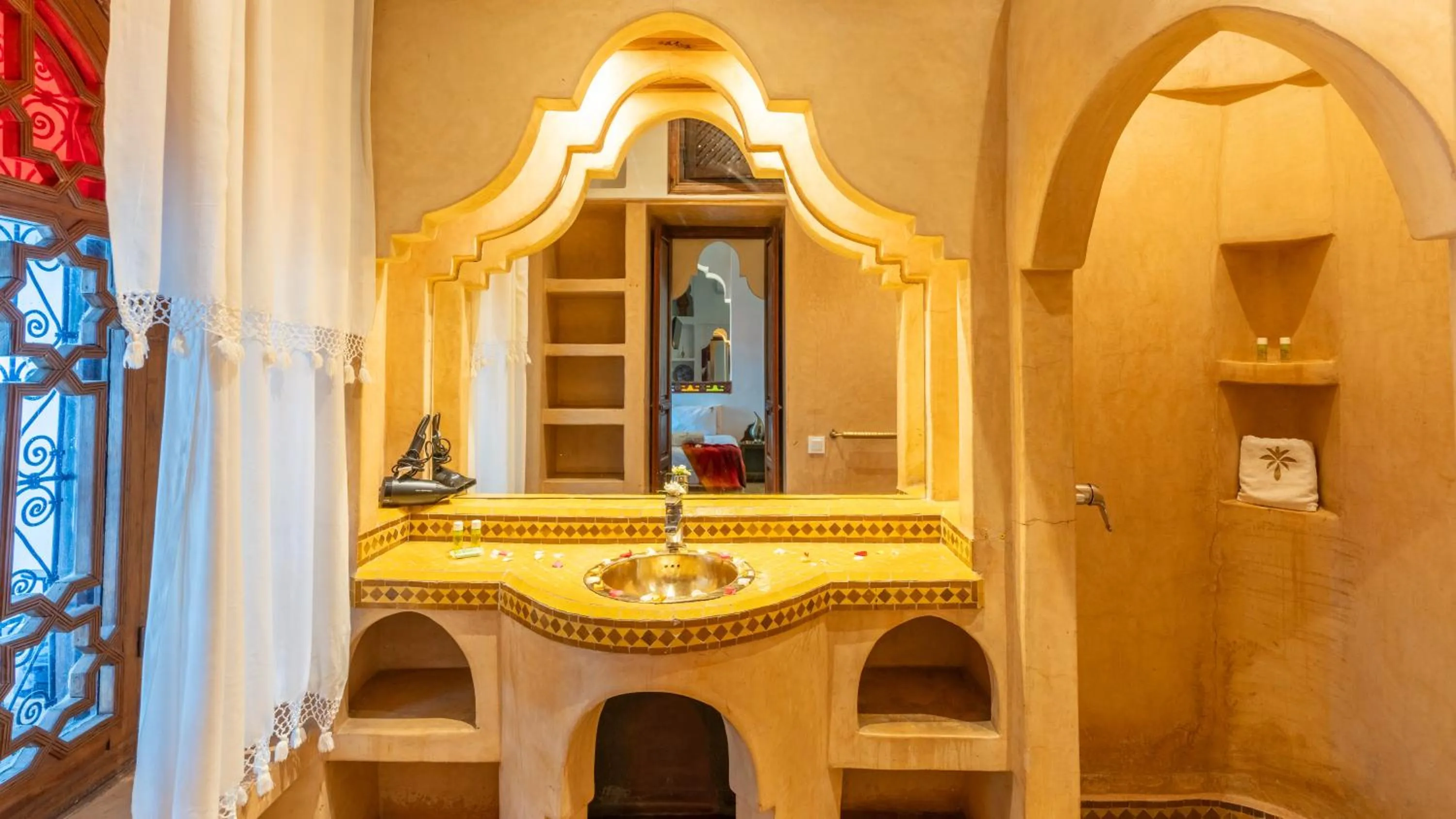 Indigo Twin Room in Riad Ghali Hotel & SPA