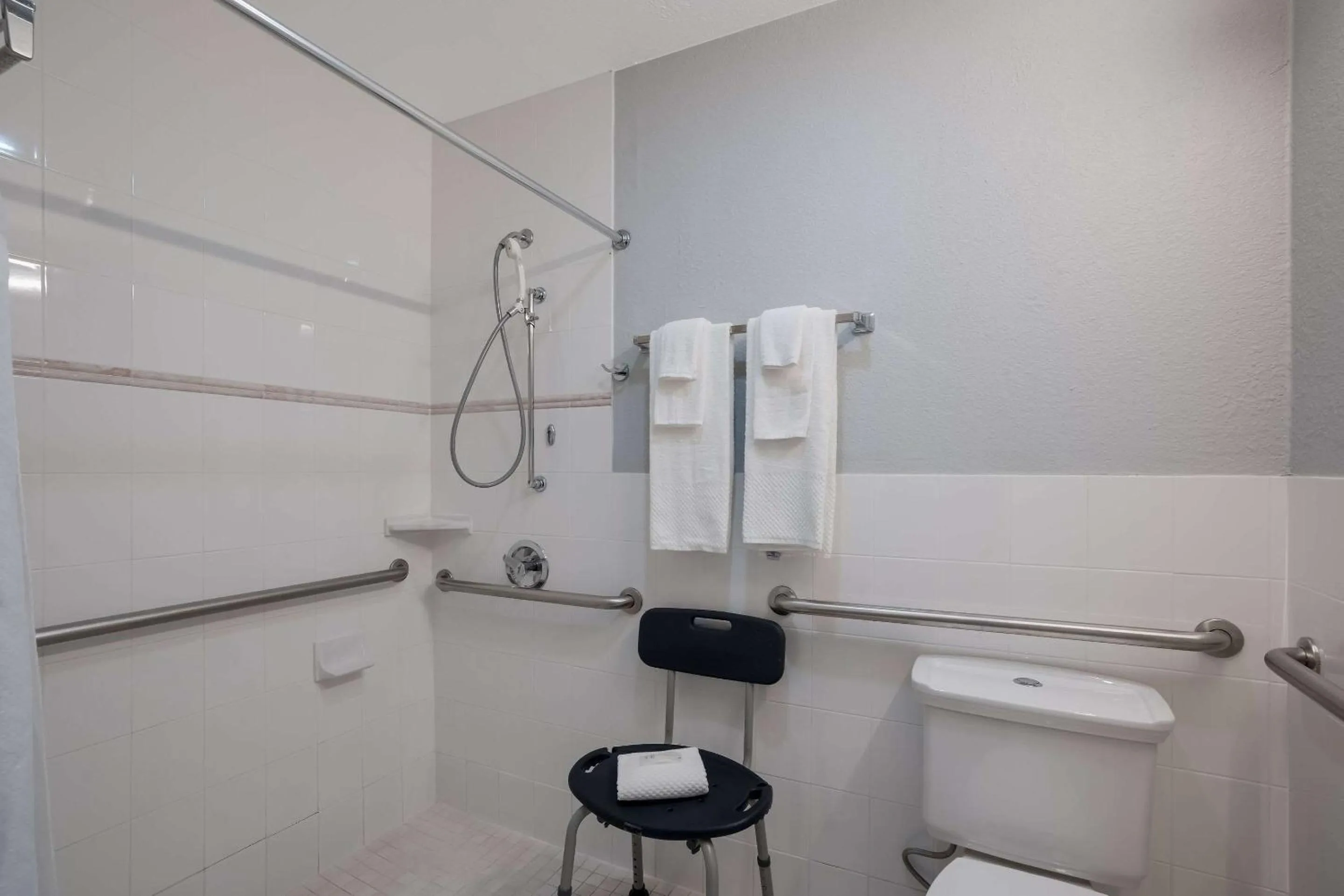 Queen Room with Two Queen Beds - 1st Floor - Disability Access/Non Smoking  in Richland Riverfront Hotel, an Ascend Collection Hotel