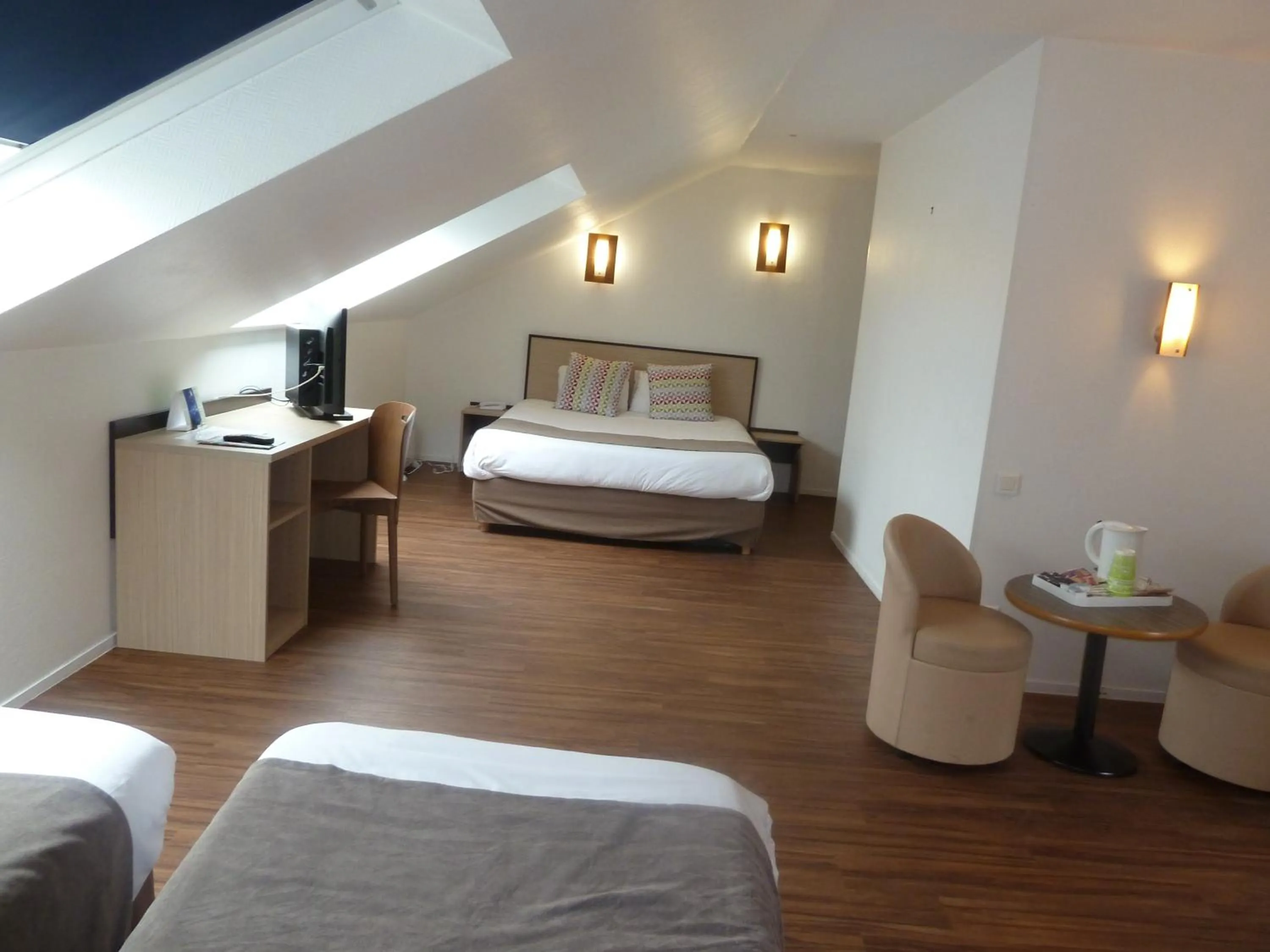 Family Room in Campanile Le Mans Est