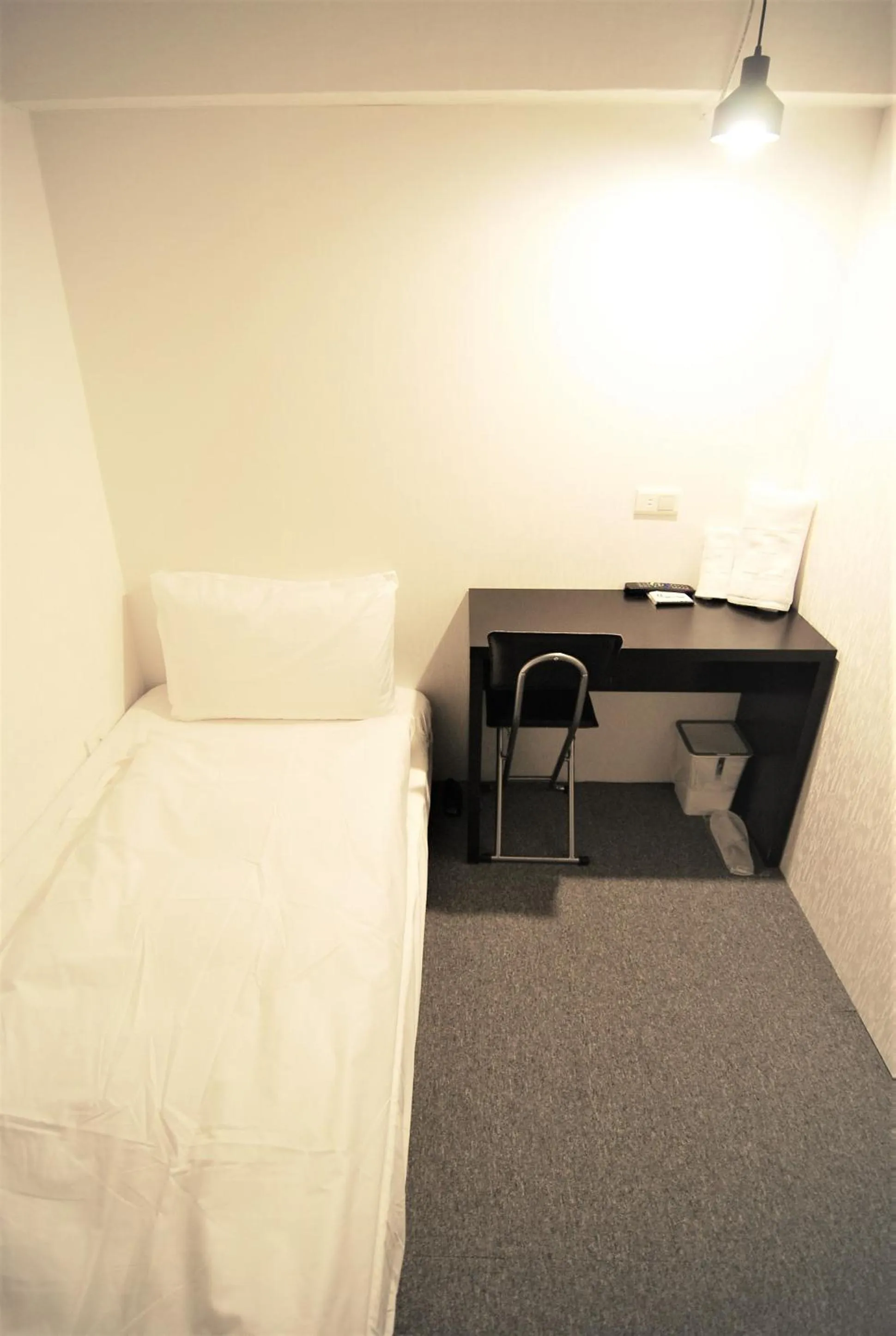 Standard Single Room with Shared Bathroom in Inn Cube - Taipei Main Station
