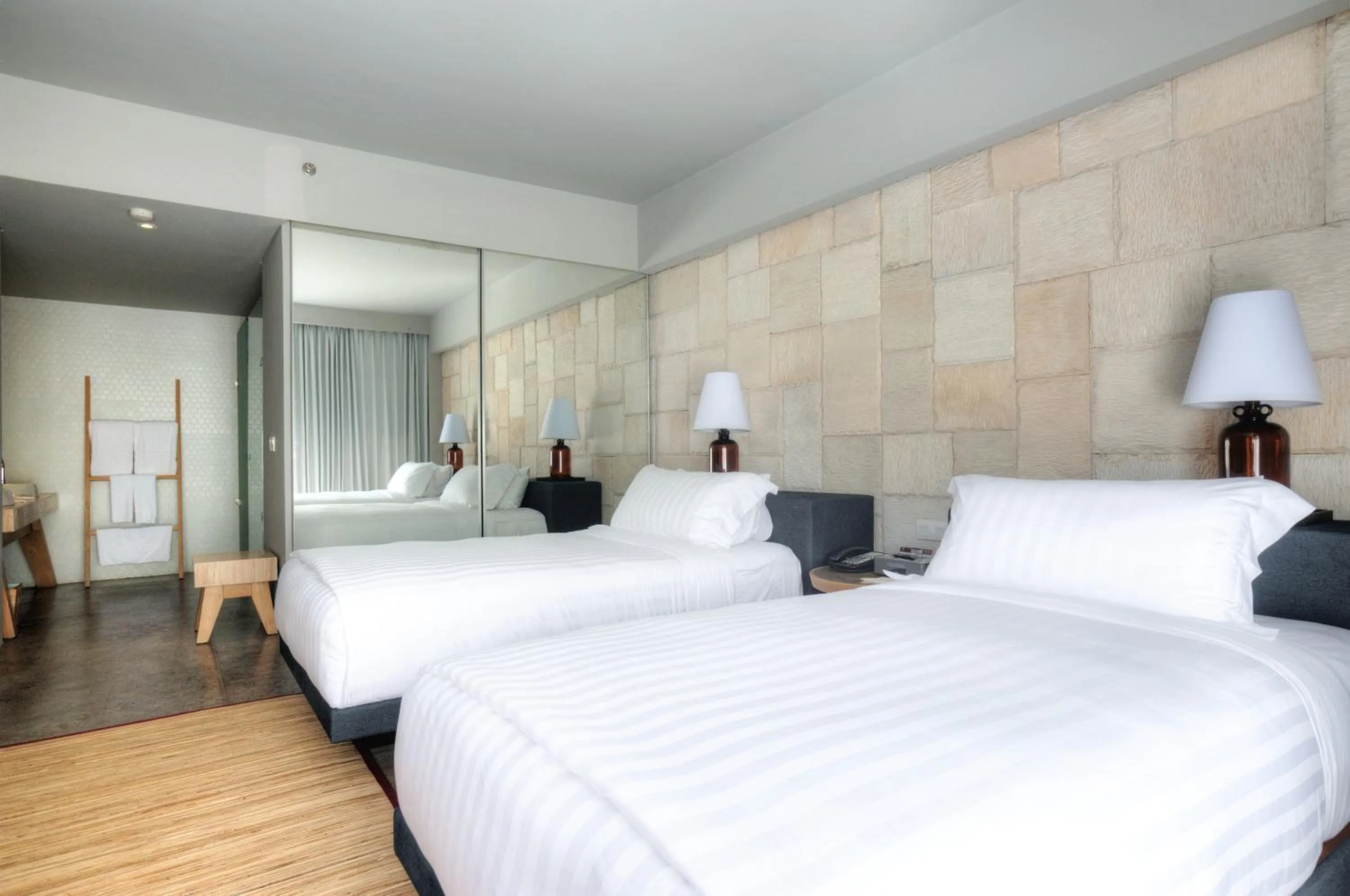 Suite in Cross Paasha Bali Seminyak