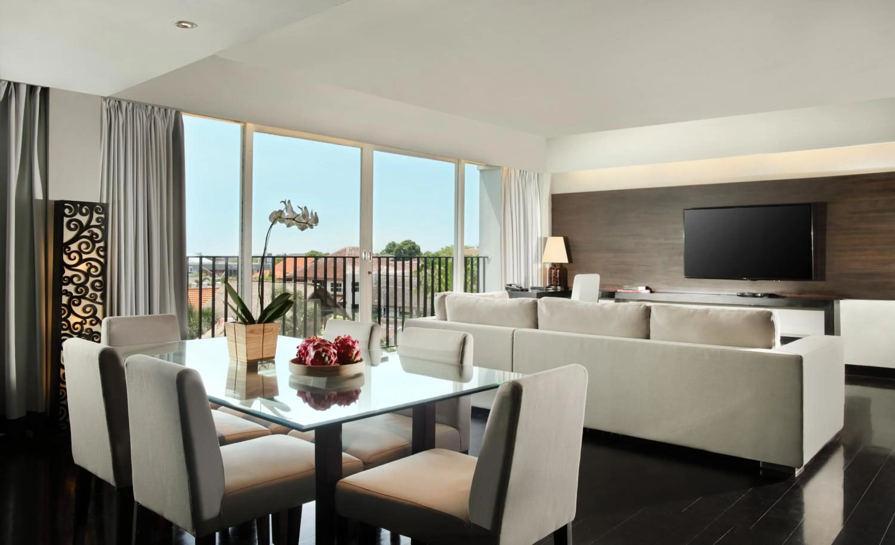 Penthouse Suite in Cross Paasha Bali Seminyak