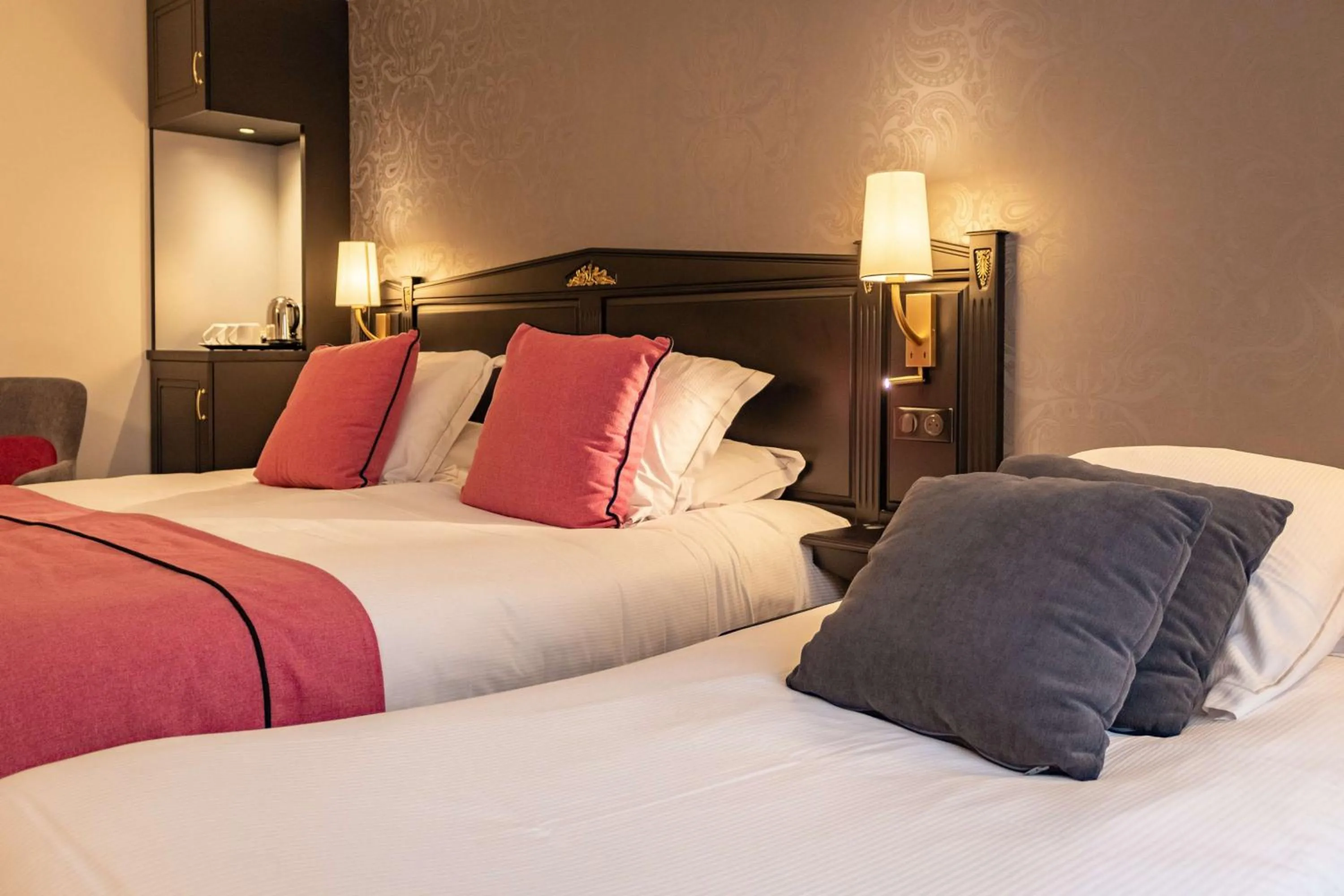 Deluxe Triple Room in Best Western Plus Le Moderne