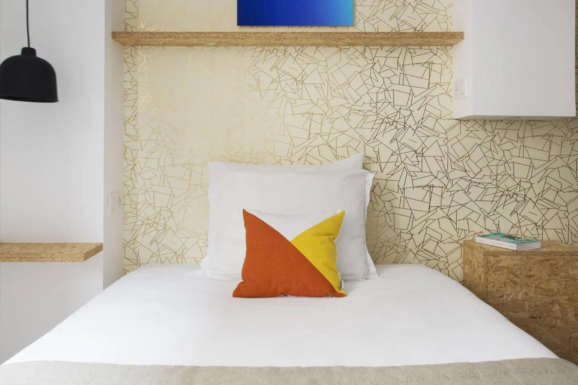 Single Room in Hotel Izzy