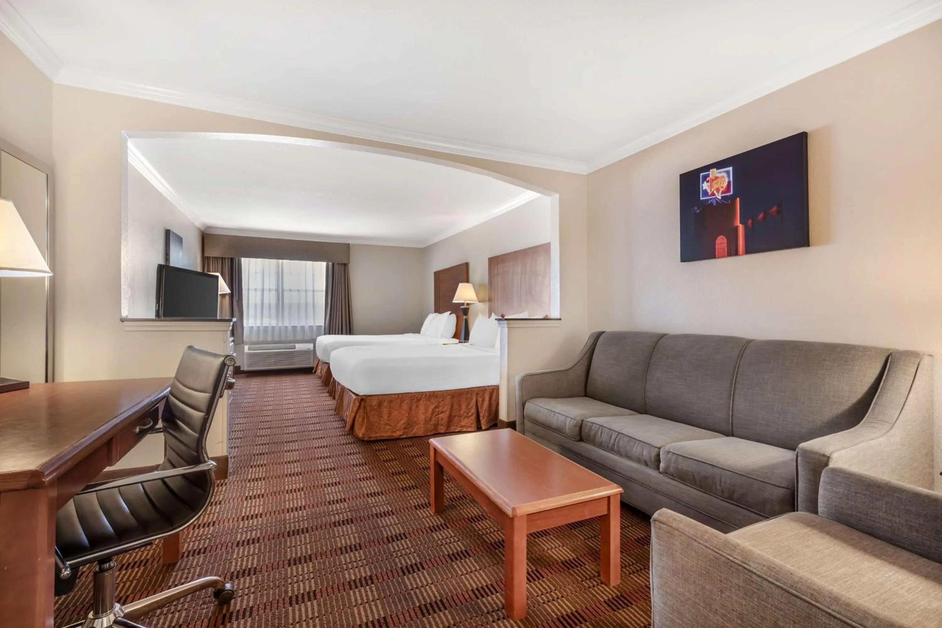 Queen Suite with Two Queen Beds - Non-Smoking in Best Western Club House Inn & Suites