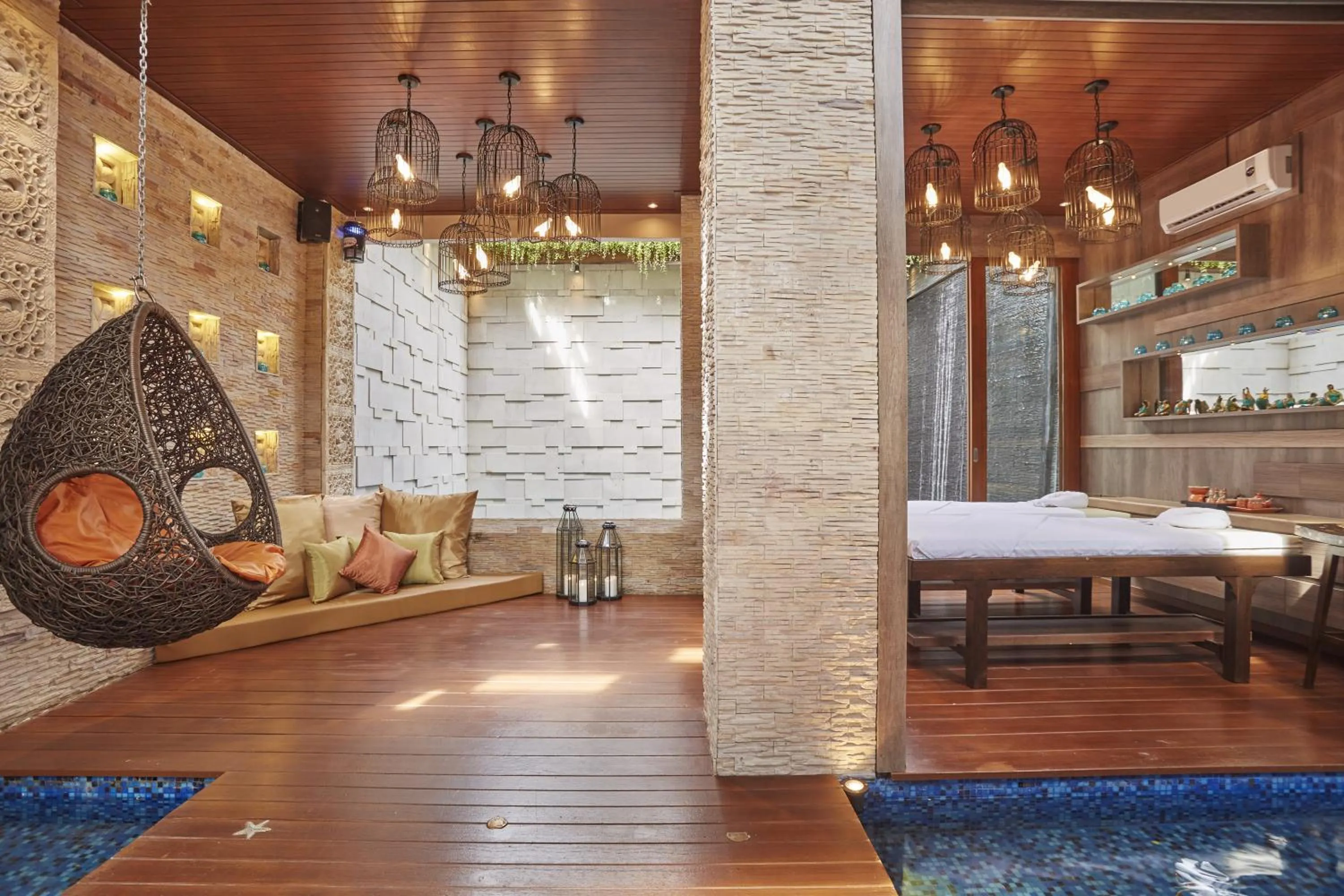 Four-Bedroom Villa in Dhevan Dara Beach Villa Kuiburi