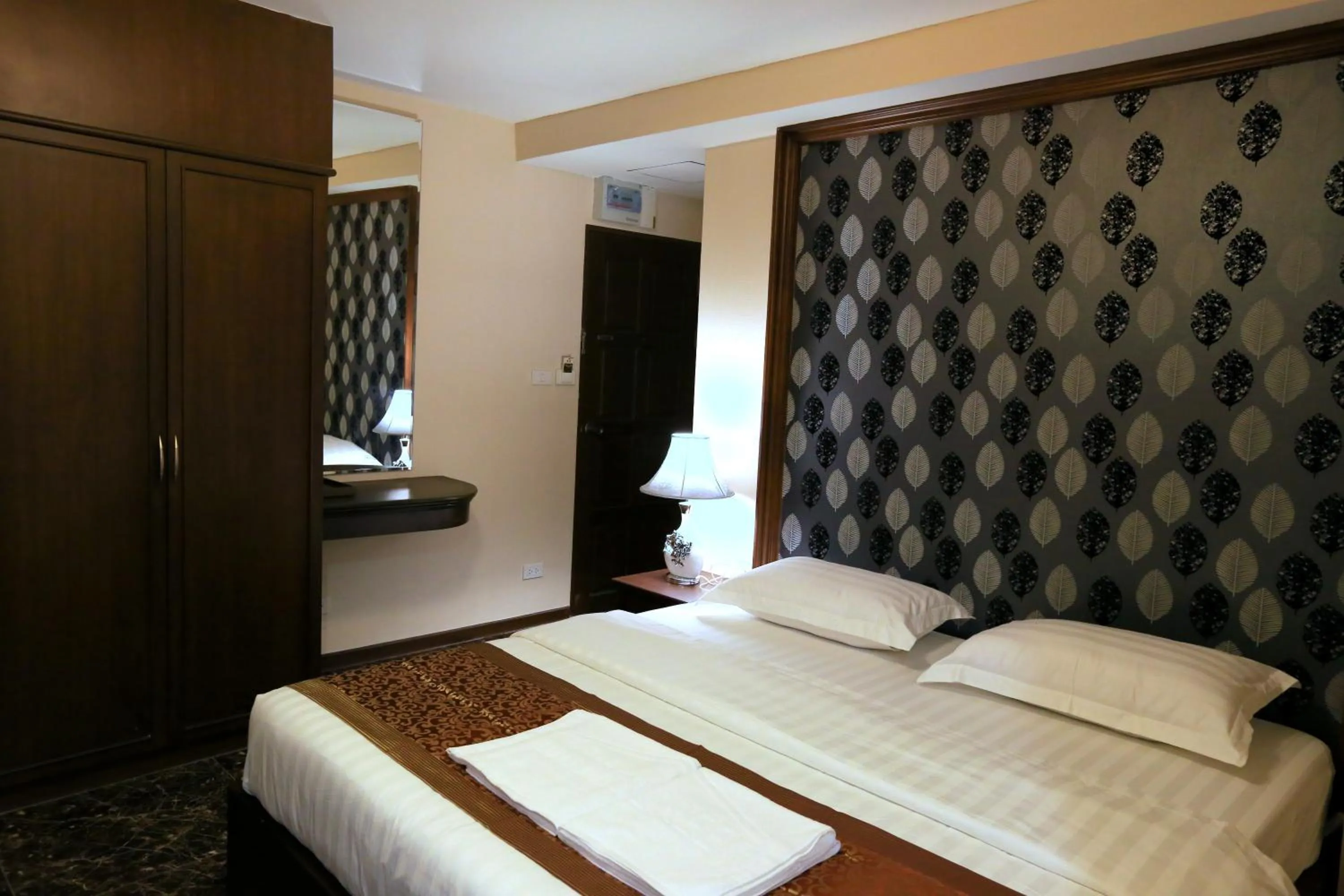 Deluxe Double Room in Katesiree House