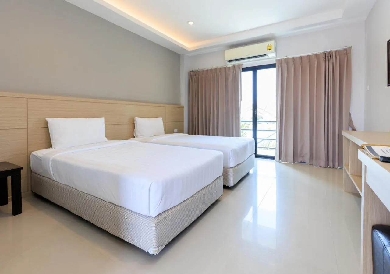 Standard Twin Room in Baan Phor Phan Hotel