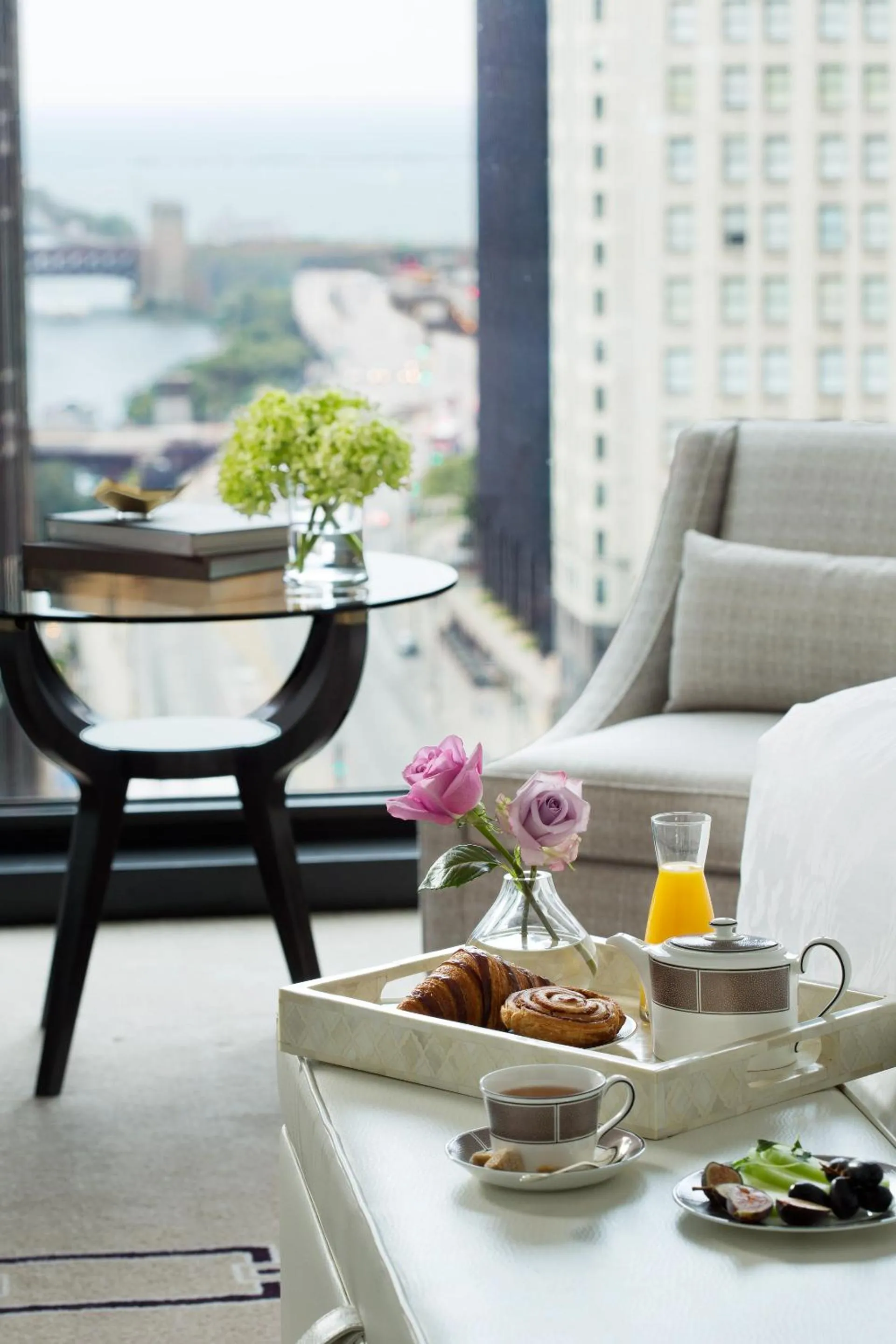 Junior Suite in The Langham Chicago