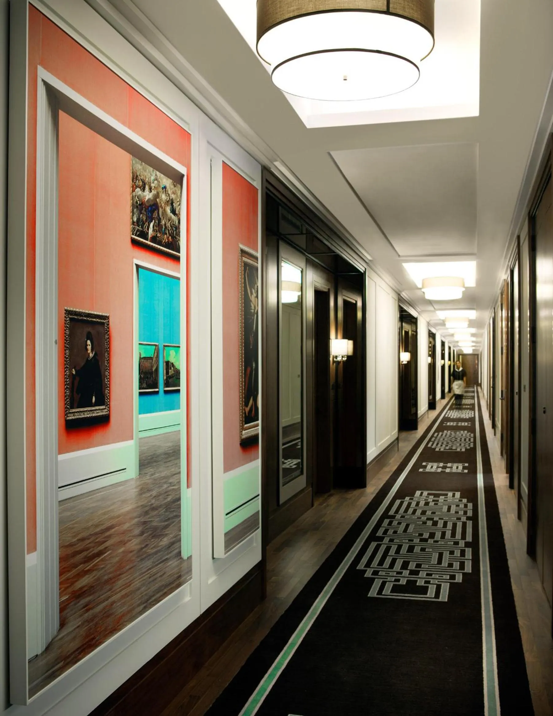 Club One-Bedroom River View Suite in The Langham Chicago