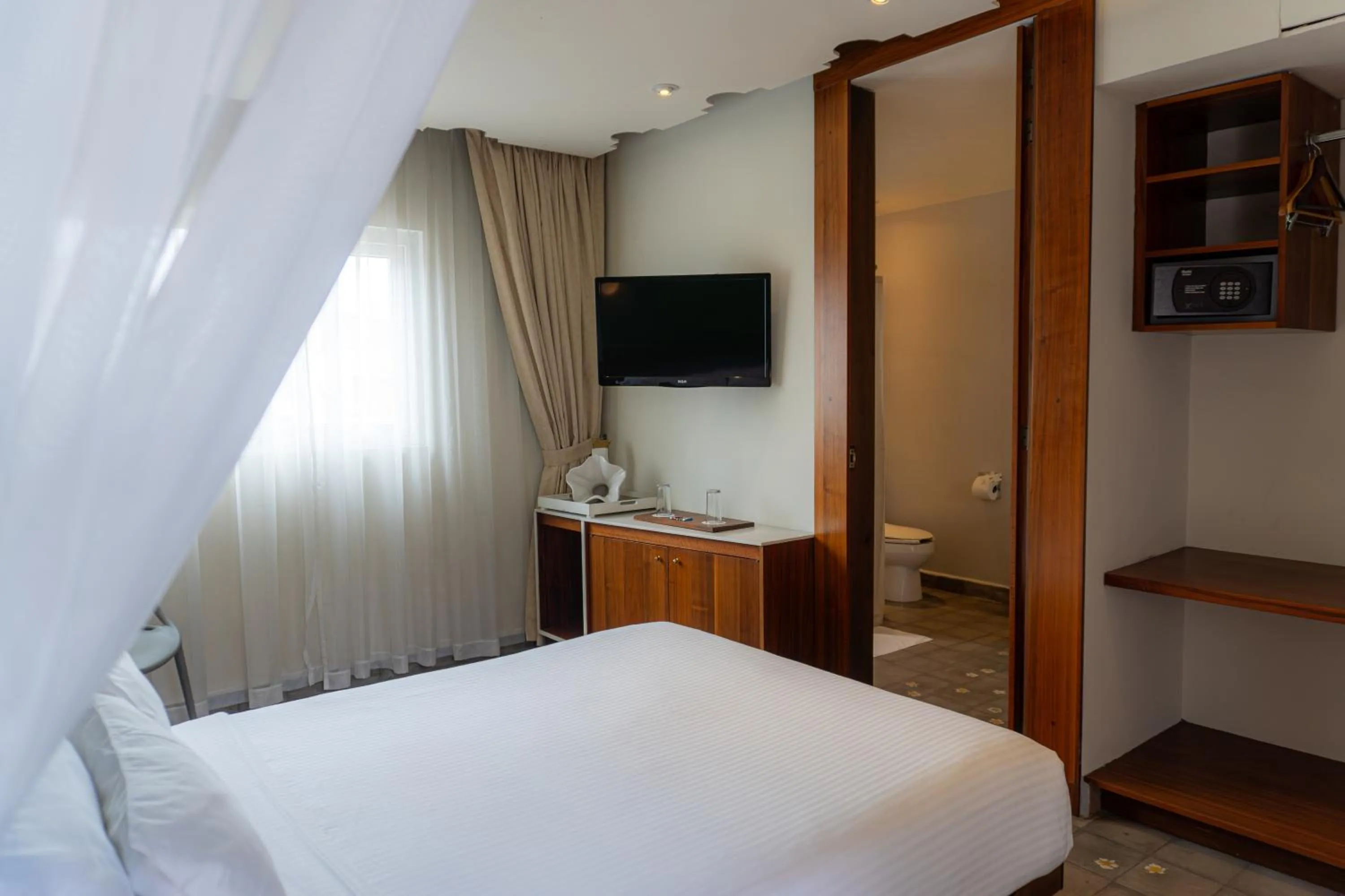 Standard Queen Room in Flor de Mayo Hotel & Restaurant