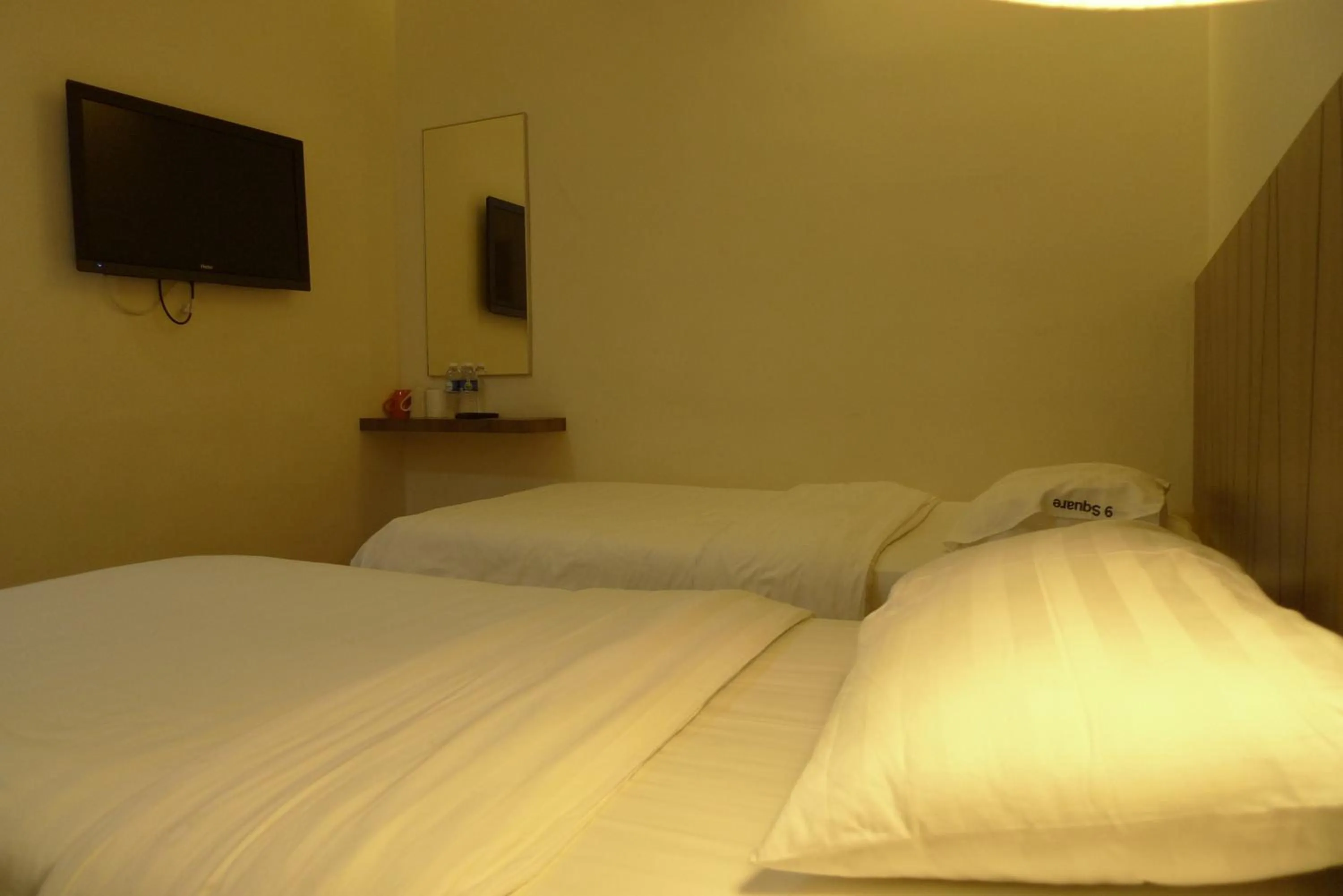Twin Room without Window in 9 Square Hotel - Kota Damansara