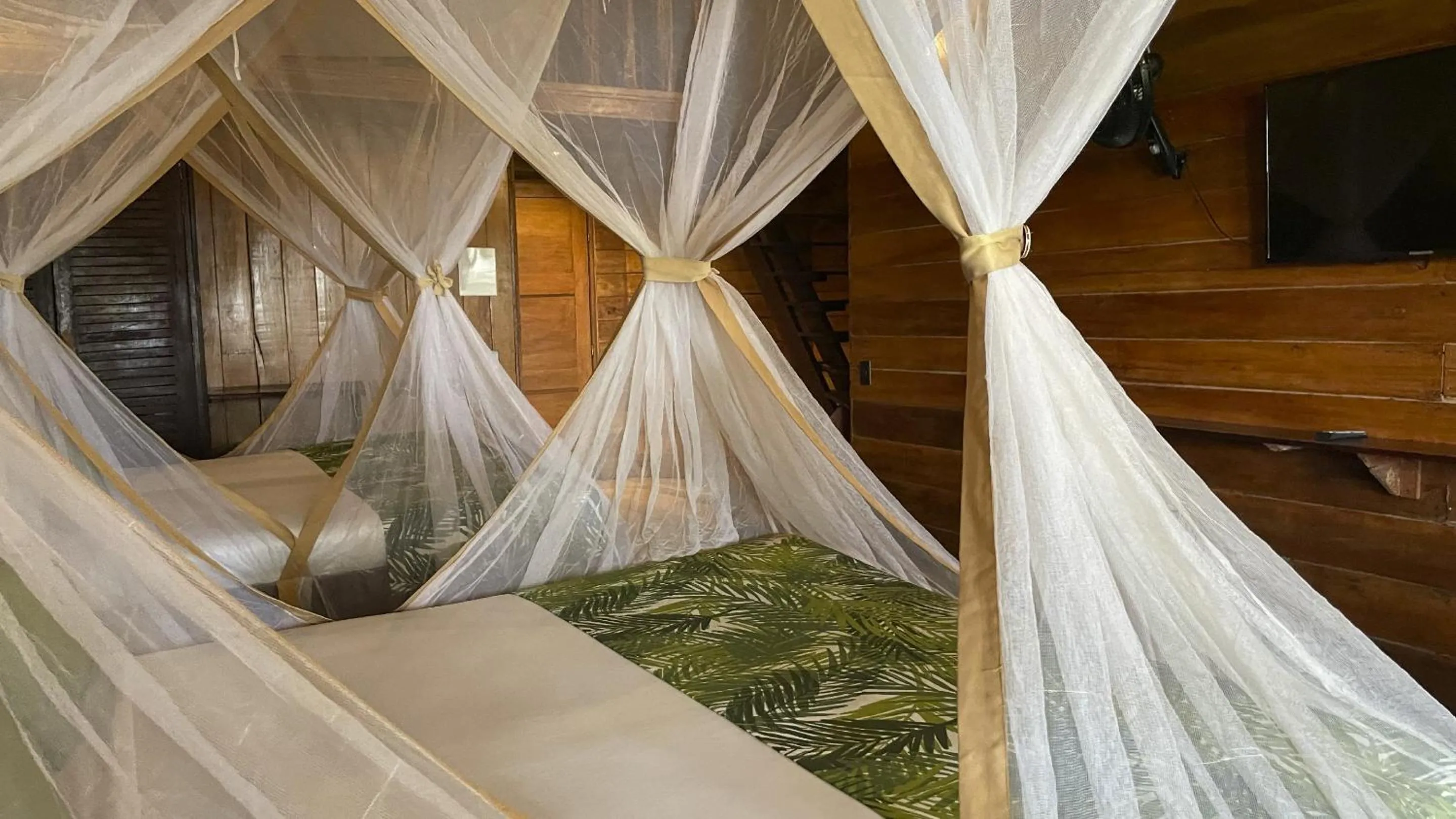 Triple Room in Hotel Amazon by On Vacation